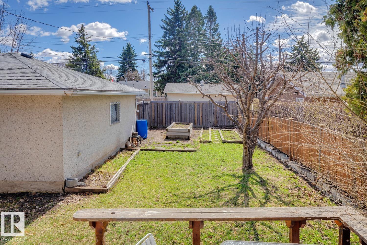 https://zimg.paragon.ice.com/ParagonImages/Property/PM/RAE/225424520/26/0/0/3e3e9ce80b3d5310273262d73a37b534/1/3766724436264d83859ed60f96ce6ba8/225424520-e6ac7a3e-2642-4bfb-bf45-ed9d179b4754.JPG