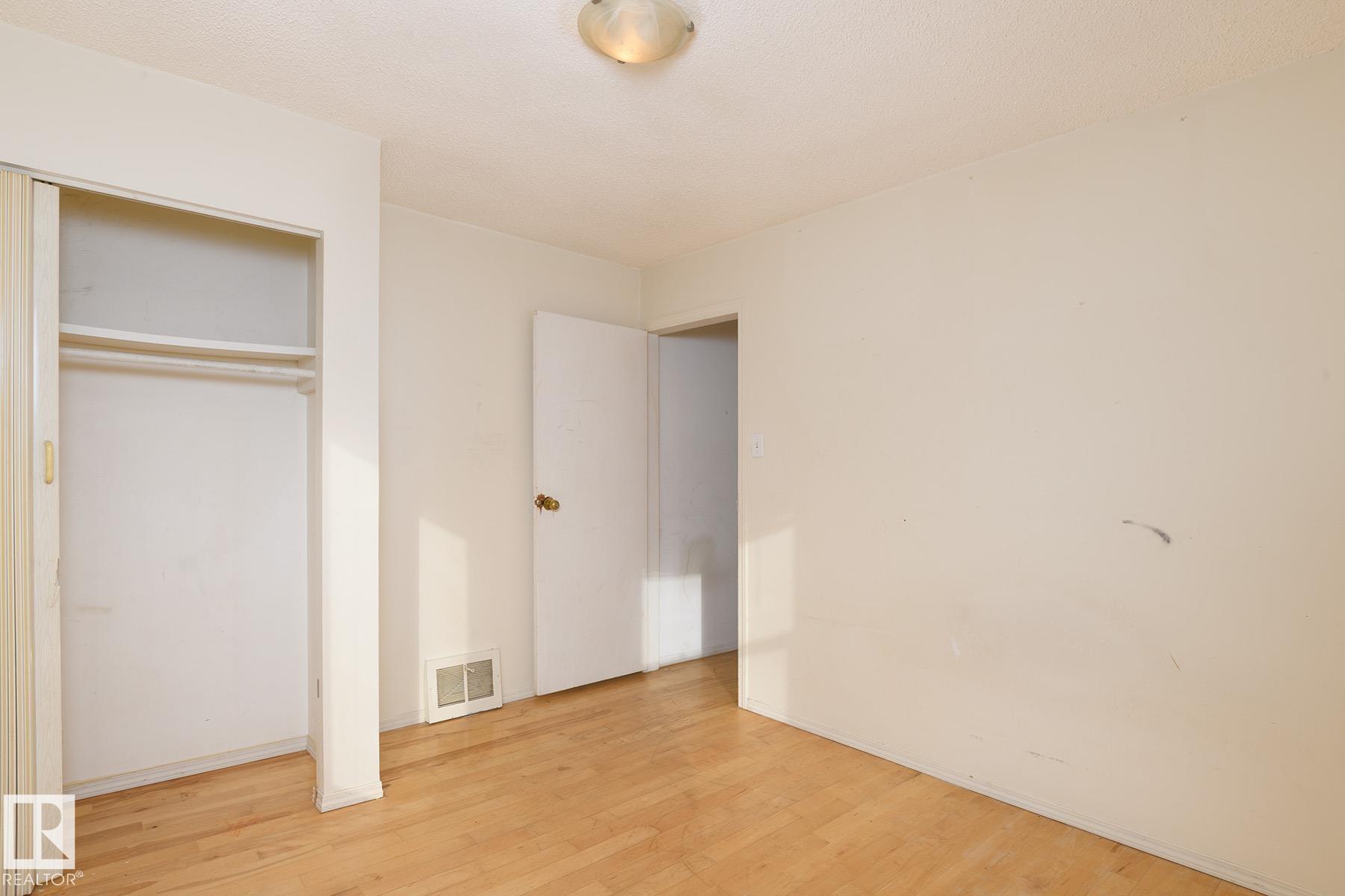 Photo 12 at 11321 89 Street NW, Parkdale, Edmonton