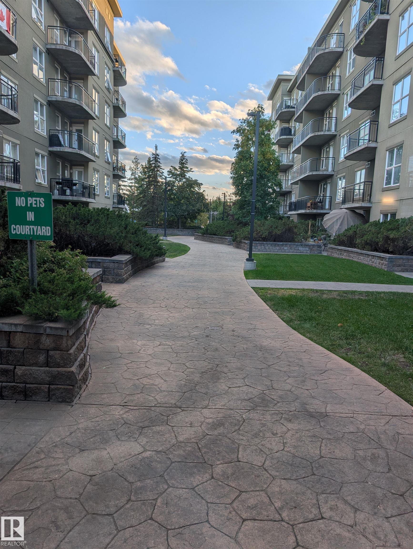 1-504, 4245 139 Avenue NW, Clareview Town Centre, Edmonton