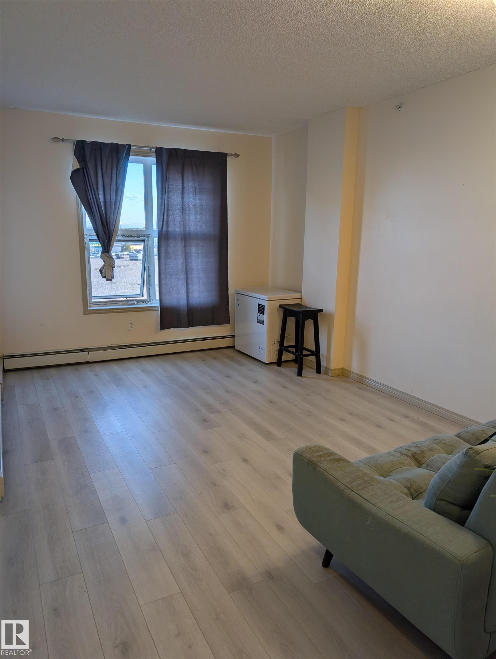 Photo 7 at 1-504, 4245 139 Avenue NW, Clareview Town Centre, Edmonton