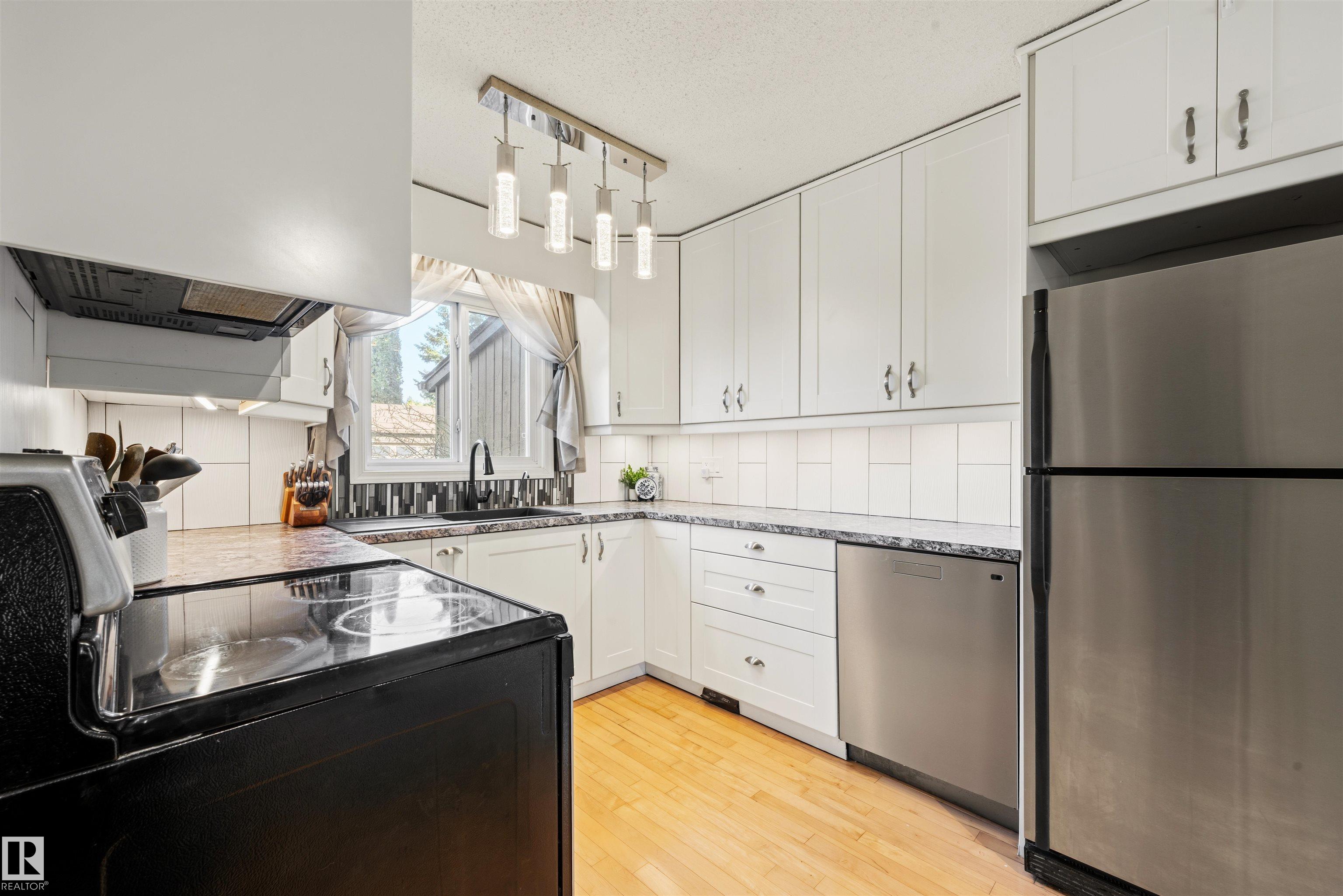 Photo 15 at 7067 32 Avenue NW, Kameyosek, Edmonton