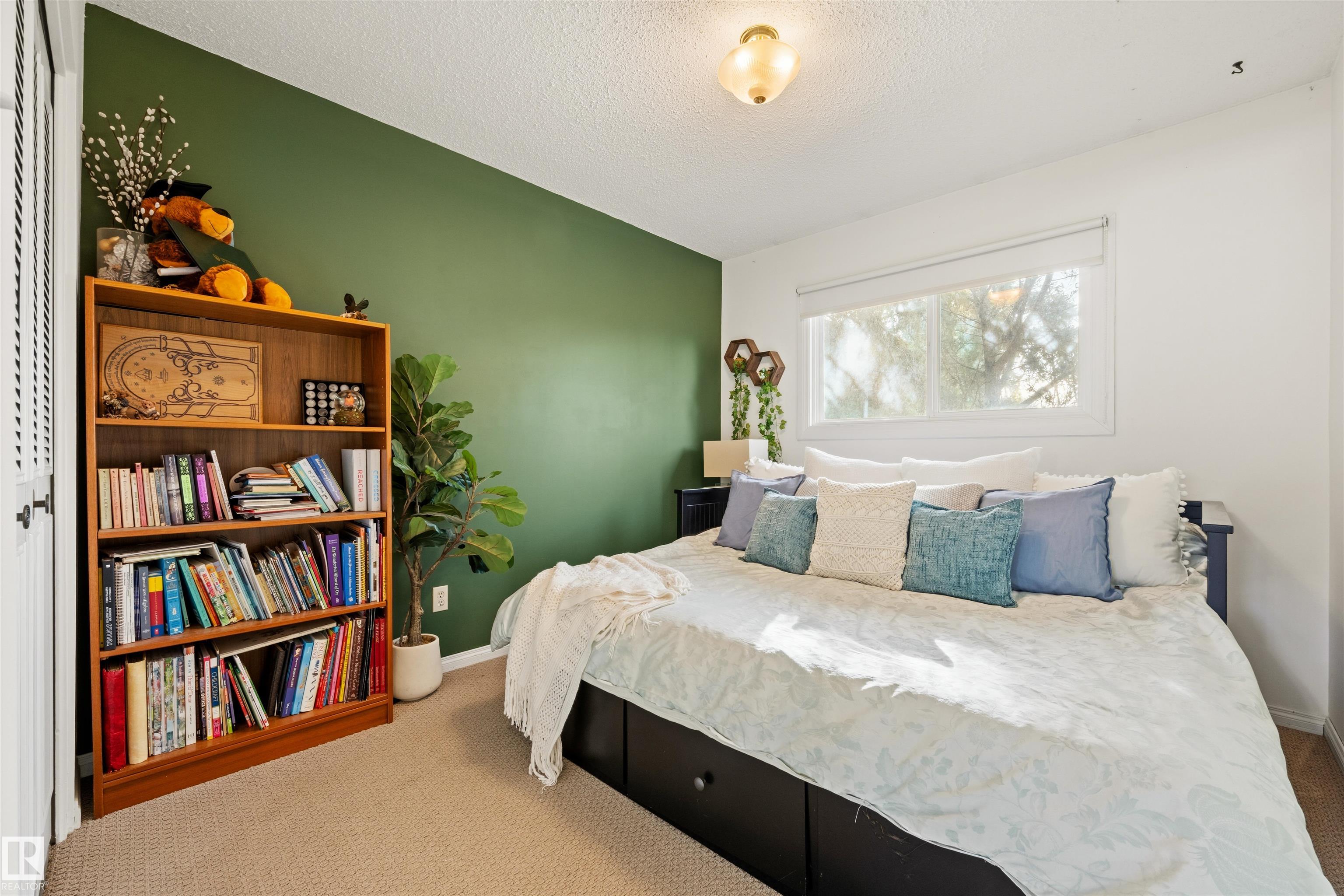 Photo 28 at 7067 32 Avenue NW, Kameyosek, Edmonton