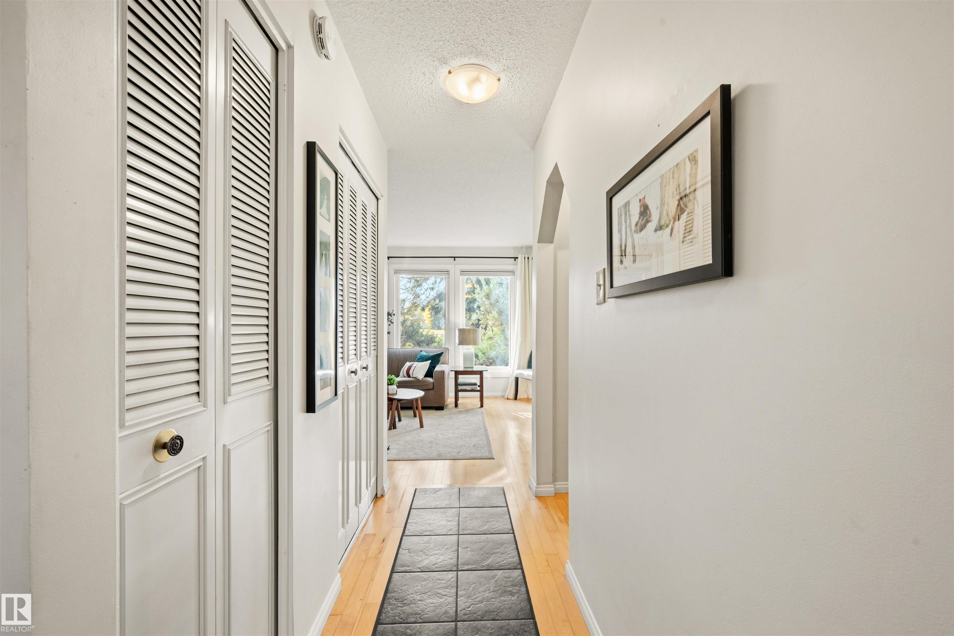 7067 32 Avenue NW, Kameyosek, Edmonton