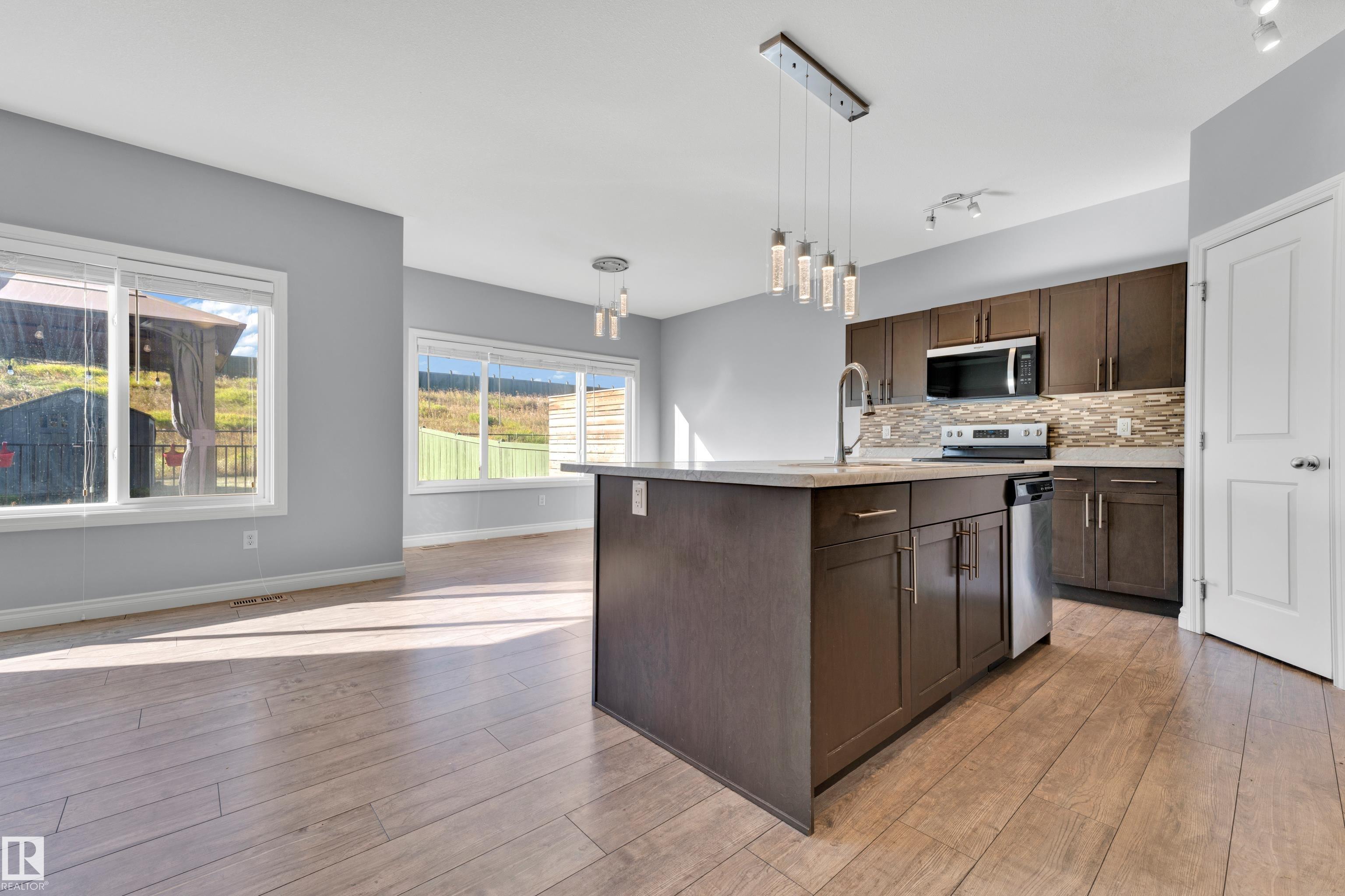 Photo 13 at 4359 126 Avenue NW, Homesteader, Edmonton