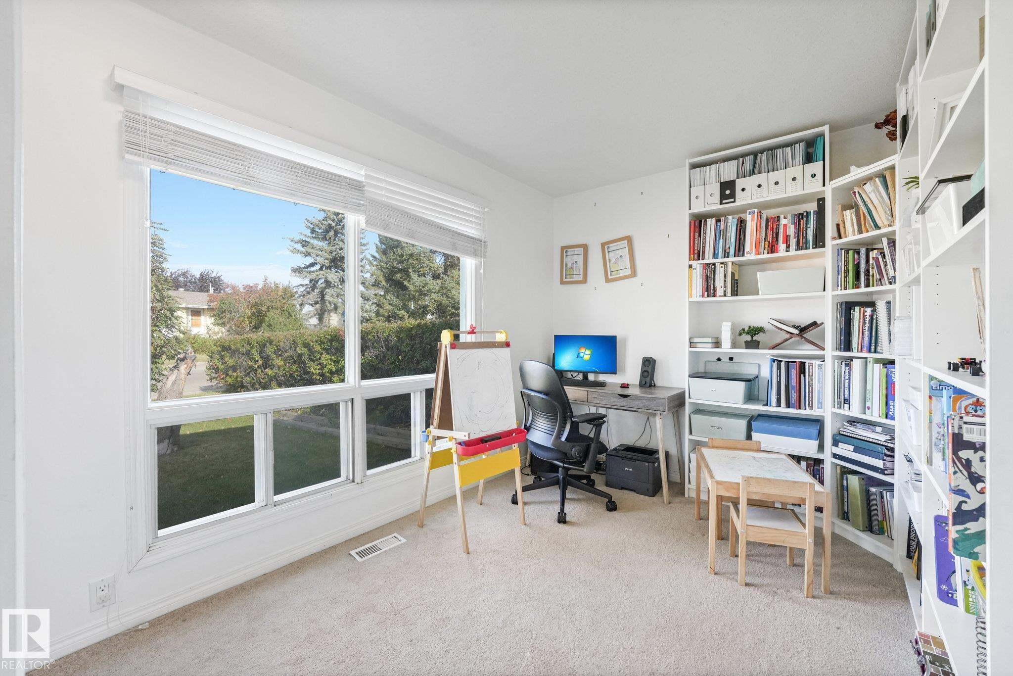 https://zimg.paragon.ice.com/ParagonImages/Property/PM/RAE/225424621/27/0/0/43158c8779b8b43bd9fc13ef90b16556/1/5f601237266c567183cc09b4d536d624/225424621-02581878-74c0-455d-b179-f0ef3bffdab1.JPG