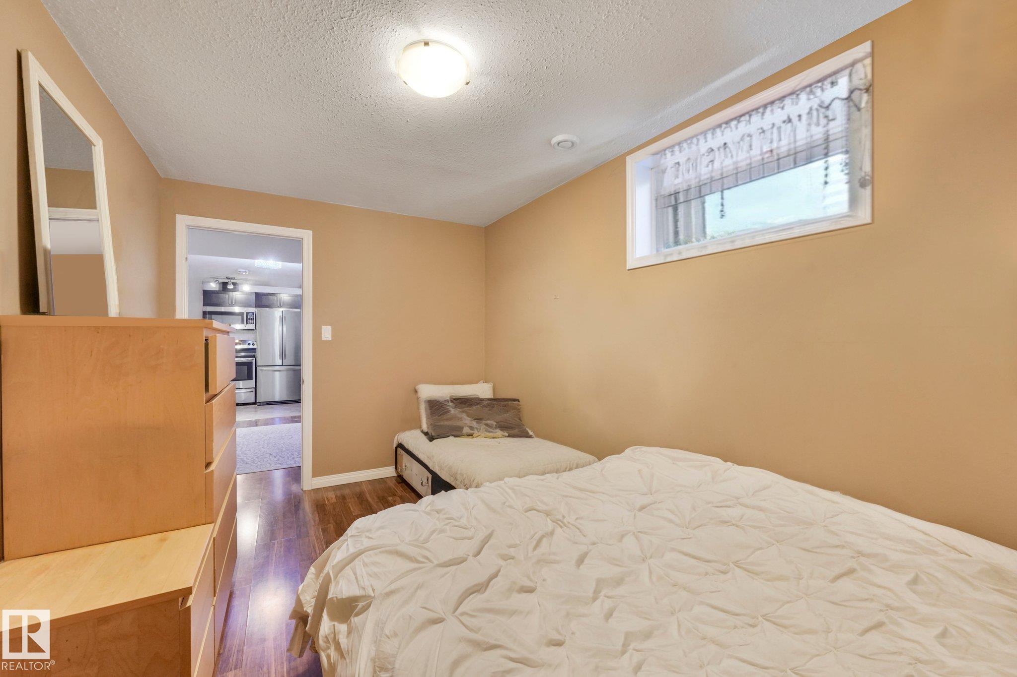 https://zimg.paragon.ice.com/ParagonImages/Property/PM/RAE/225424621/38/0/0/2845acaa25aa76816087589ec127709a/1/5f601237266c567183cc09b4d536d624/225424621-d41ea4cd-b03b-4ed9-9ffb-0448d92a4d95.JPG