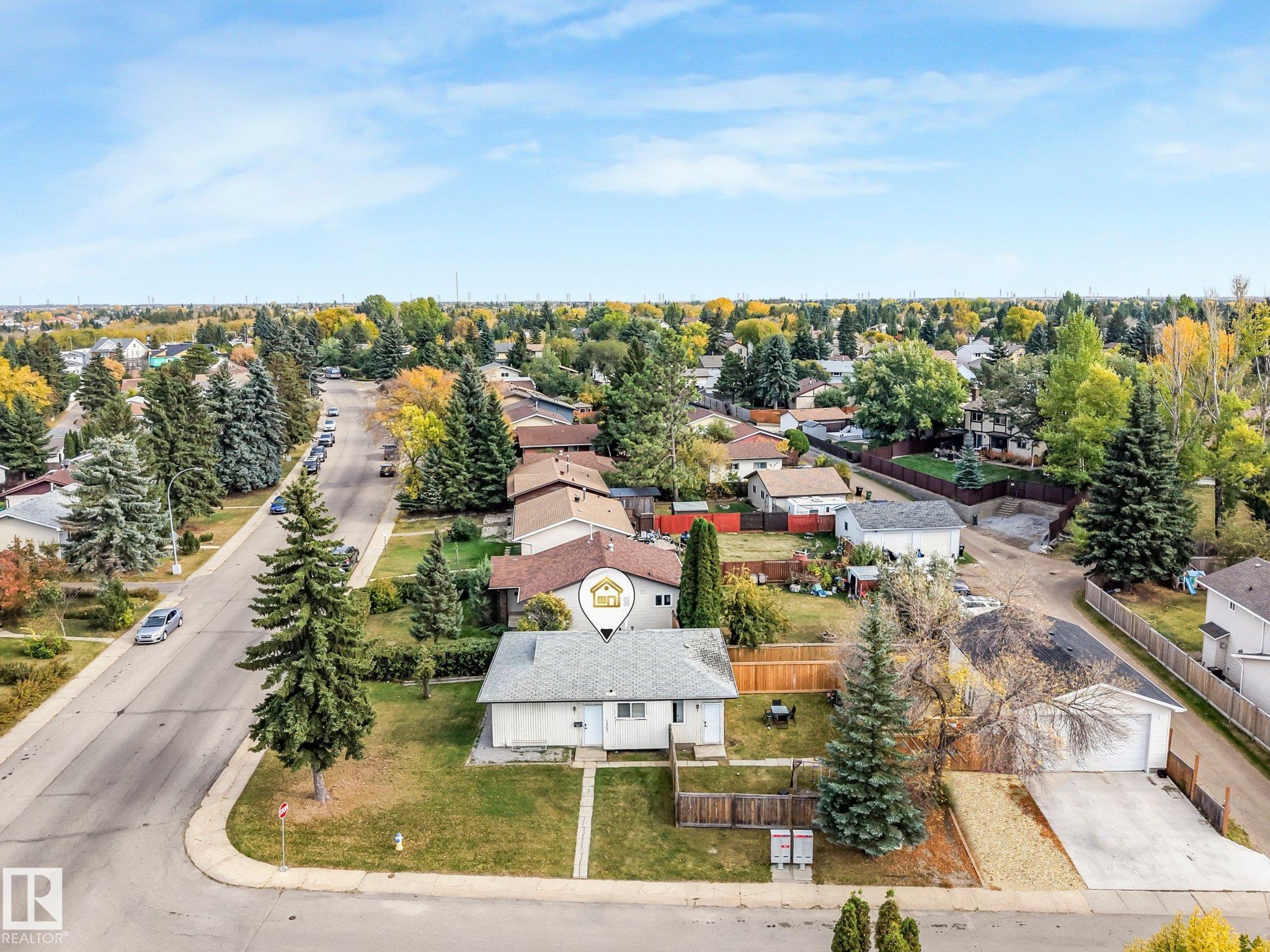 https://zimg.paragon.ice.com/ParagonImages/Property/PM/RAE/225424621/51/0/0/71e7ad03806f4c7cb424fc34dafc5d2a/1/5f601237266c567183cc09b4d536d624/225424621-4fbc750b-26ef-438c-8a74-a7f6eeef8ff9.JPG