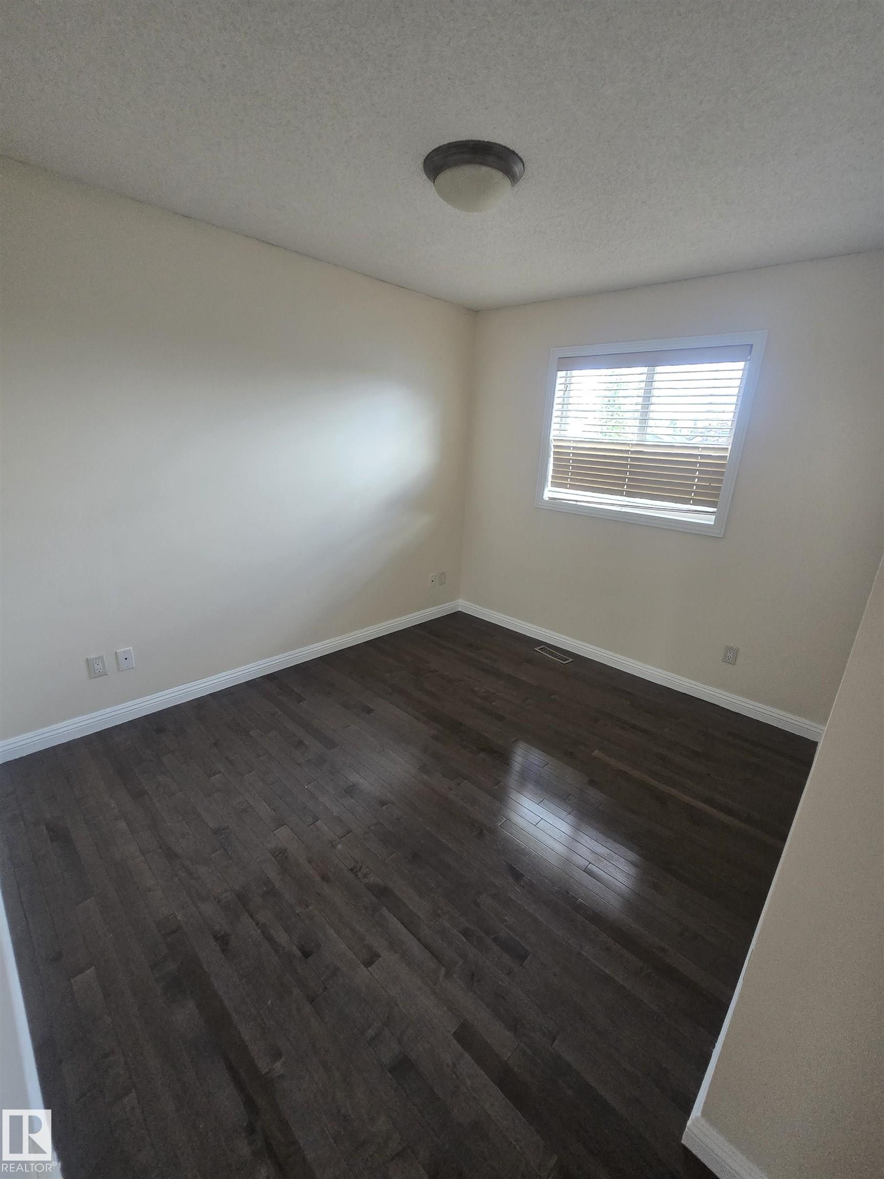 Photo 26 at 13812 149 Avenue NW, Cumberland, Edmonton