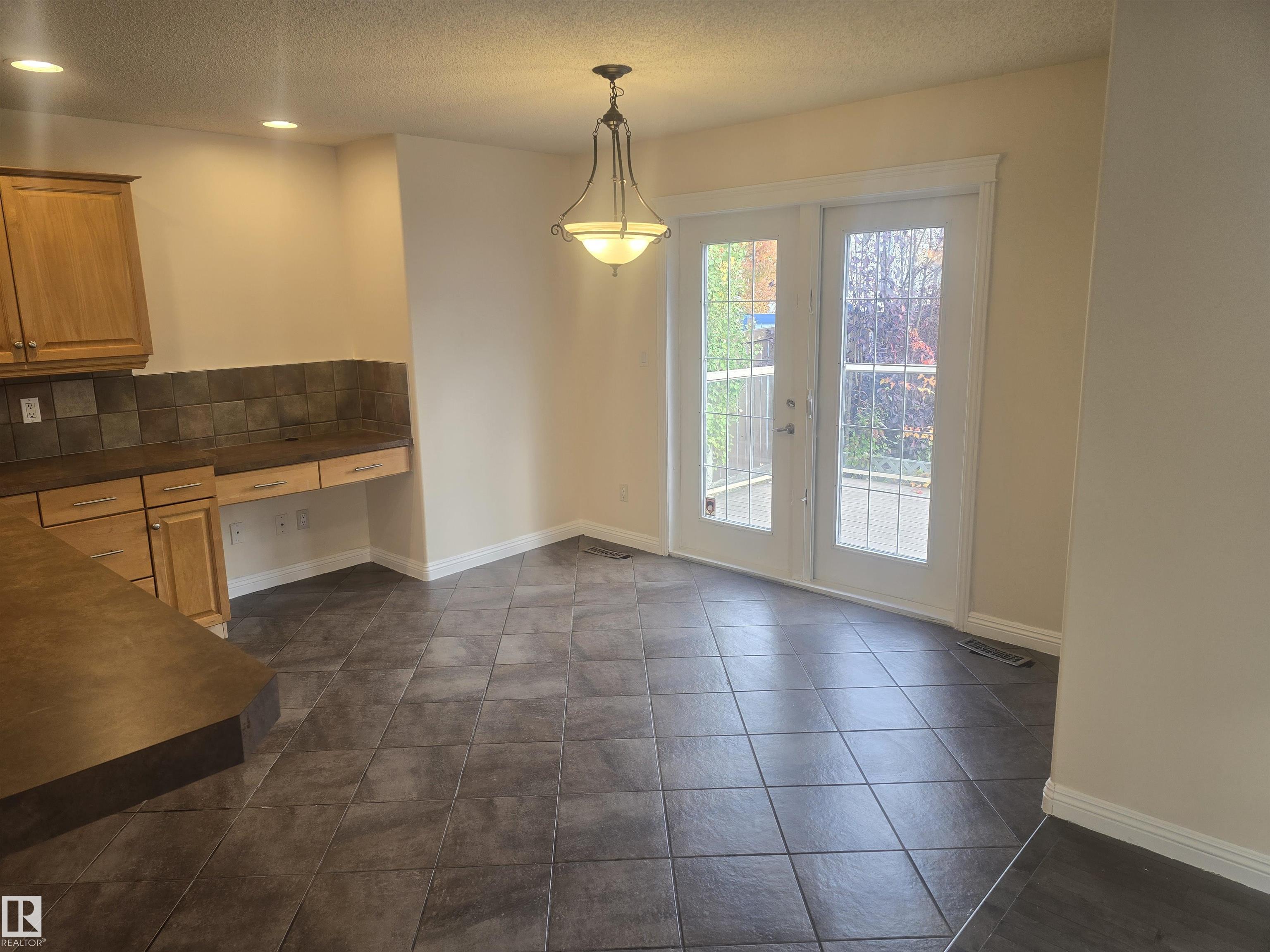 Photo 6 at 13812 149 Avenue NW, Cumberland, Edmonton