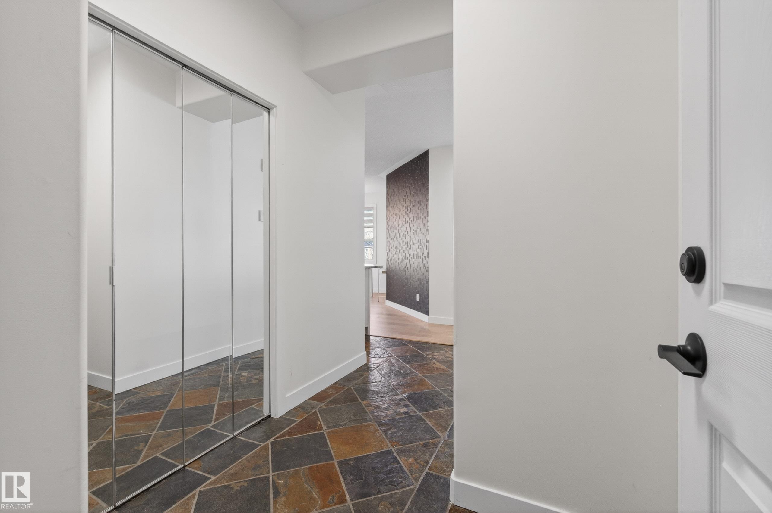 Photo 11 at 205 - 10011 110 Street NW, Wîhkwêntôwin, Edmonton