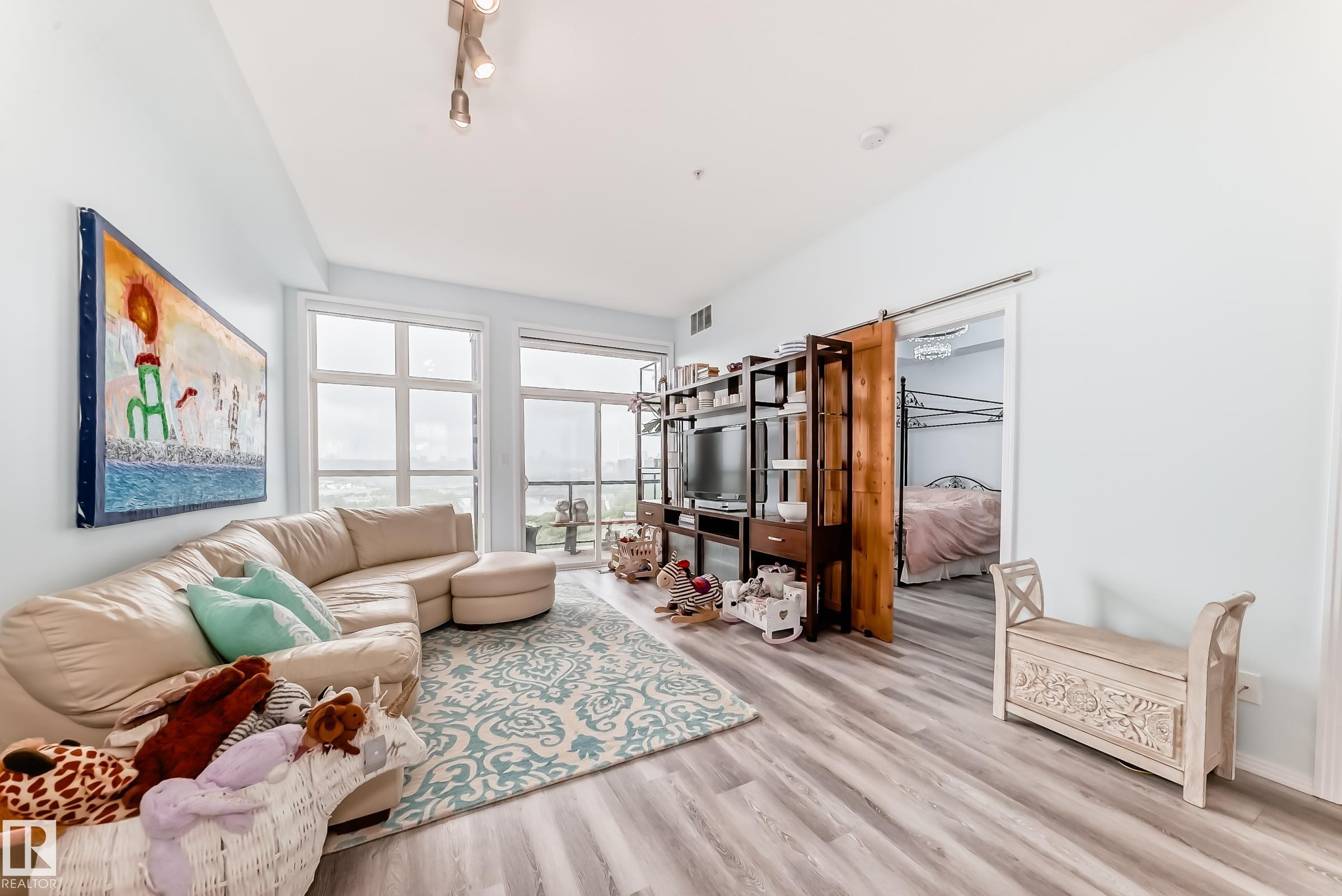 414 - 9507 101 Avenue NW, Riverdale, Edmonton