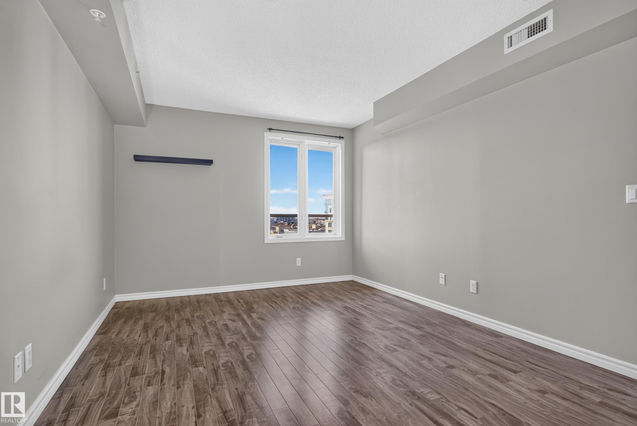 Photo 13 at 1106 - 10909 103 Avenue NW, Downtown, Edmonton