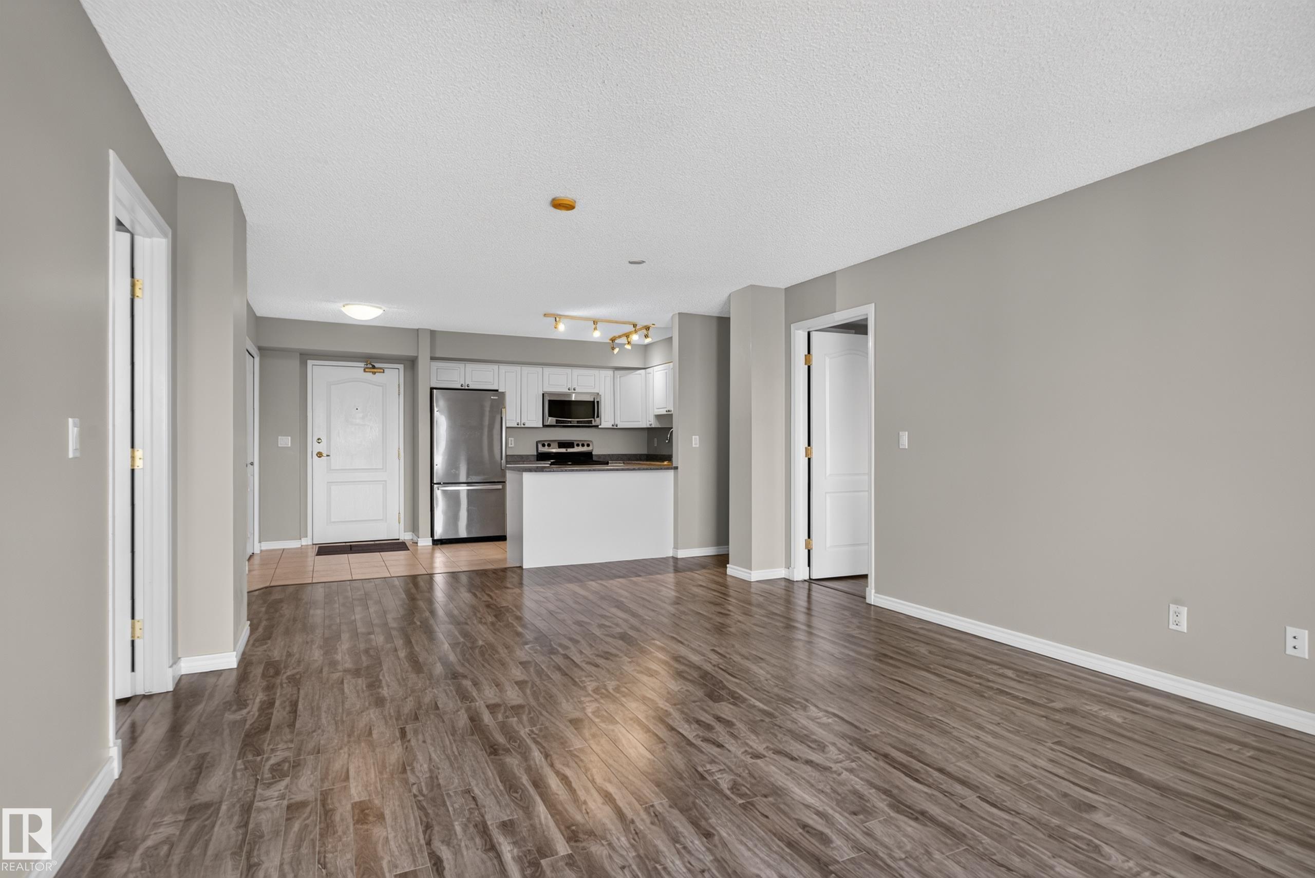 Photo 10 at 1106 - 10909 103 Avenue NW, Downtown, Edmonton