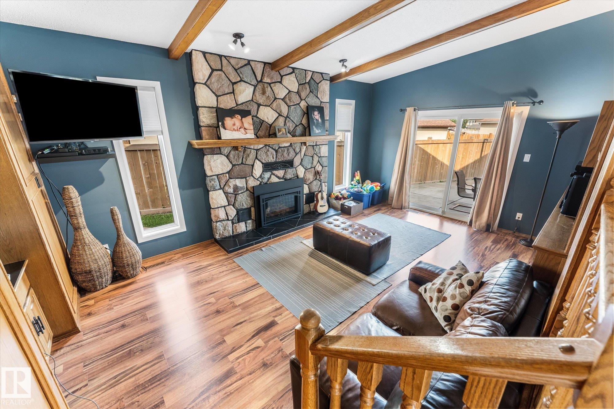 Photo 16 at 9504 139 Avenue NW, Northmount, Edmonton