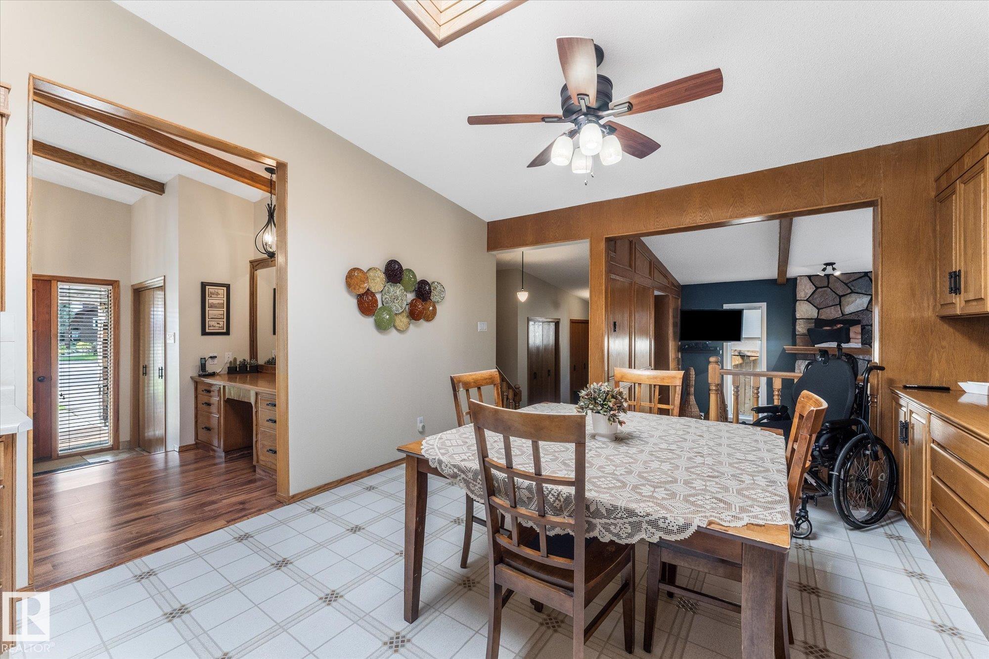 Photo 25 at 9504 139 Avenue NW, Northmount, Edmonton