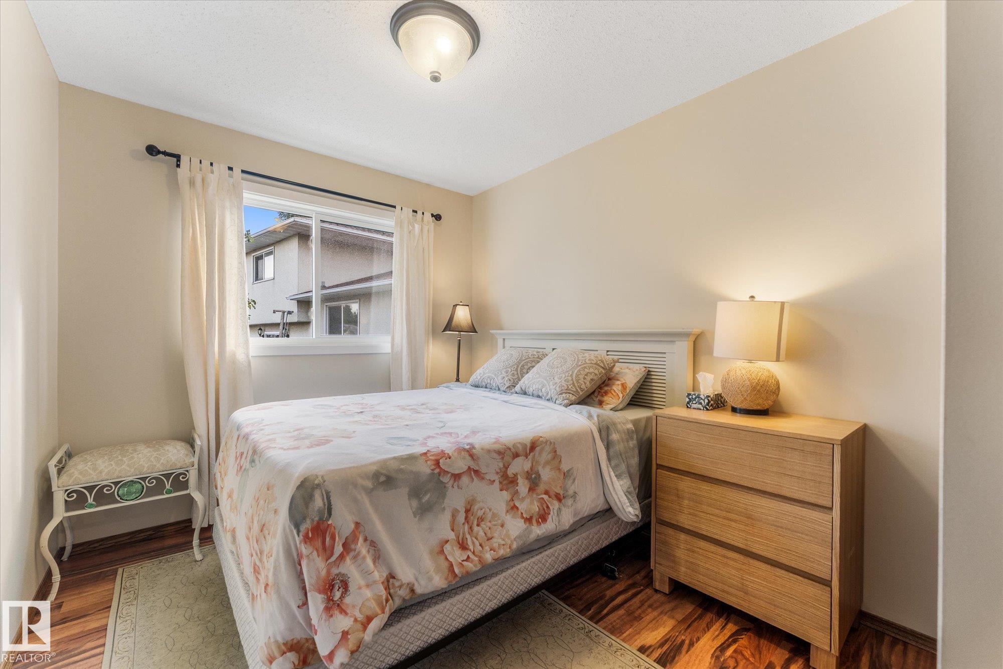 Photo 32 at 9504 139 Avenue NW, Northmount, Edmonton