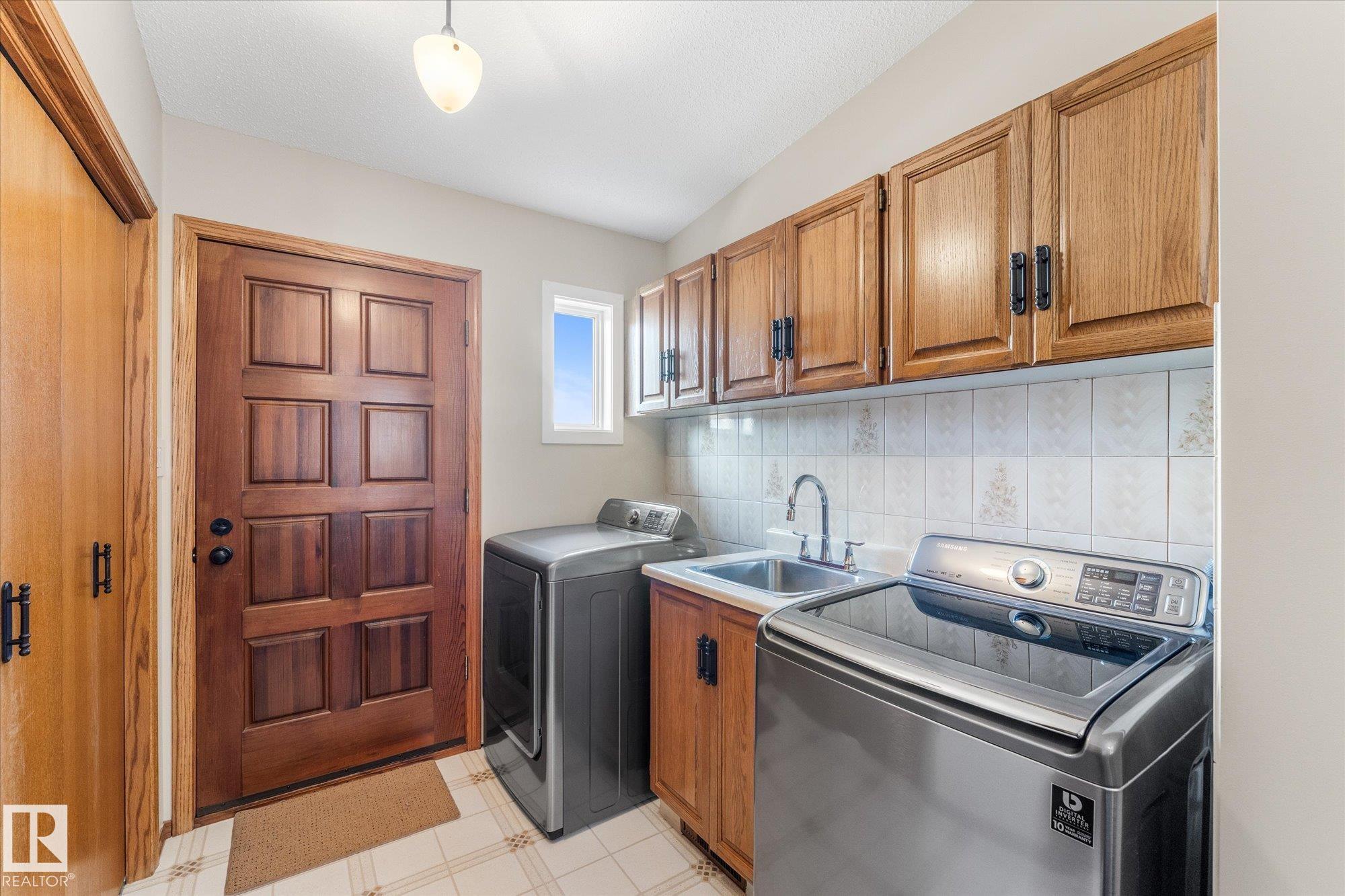 Photo 38 at 9504 139 Avenue NW, Northmount, Edmonton