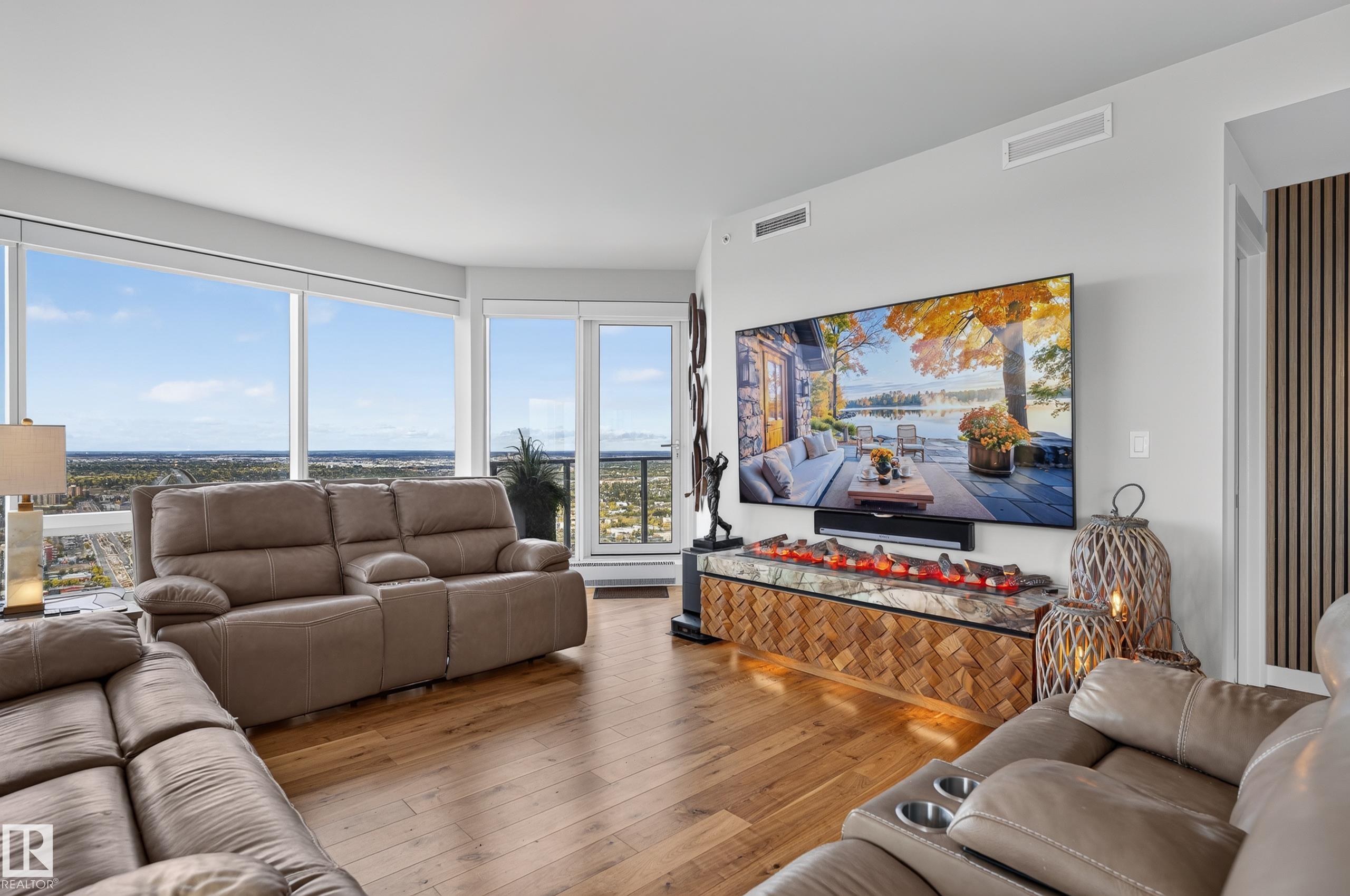 4206 - 10360 102 Street NW, Downtown, Edmonton