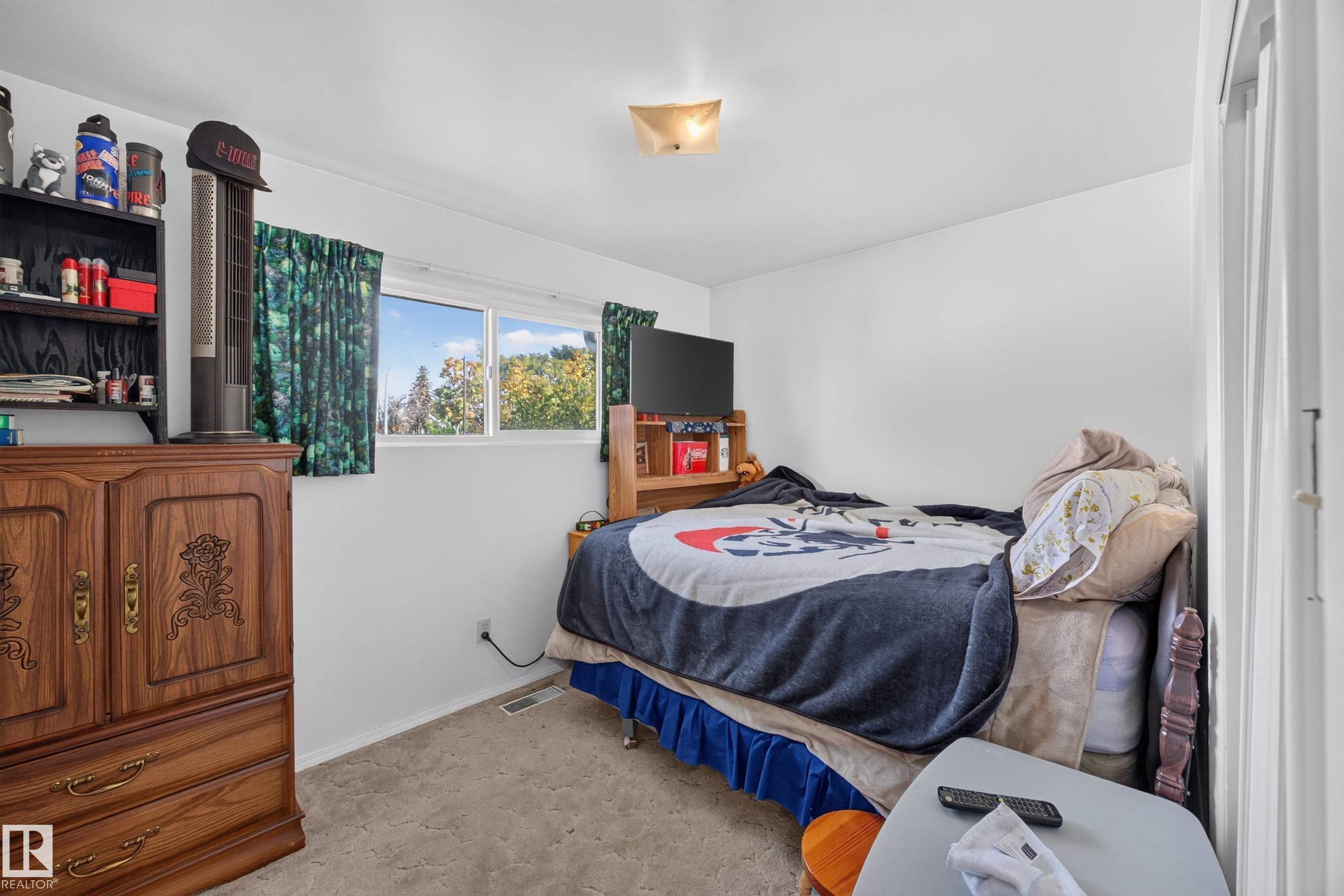 Photo 18 at 4402 116 Avenue NW, Beverly Heights, Edmonton