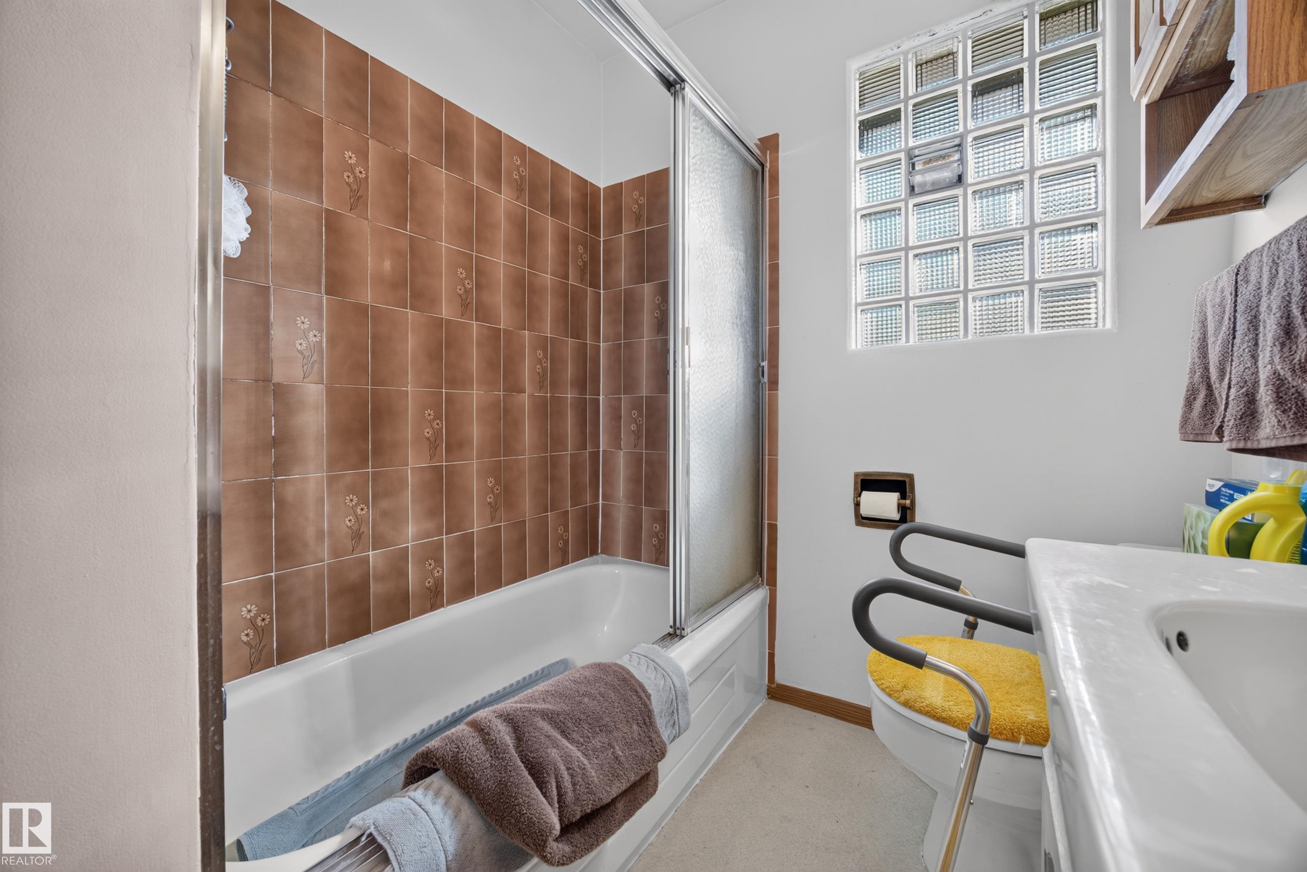 Photo 21 at 4402 116 Avenue NW, Beverly Heights, Edmonton