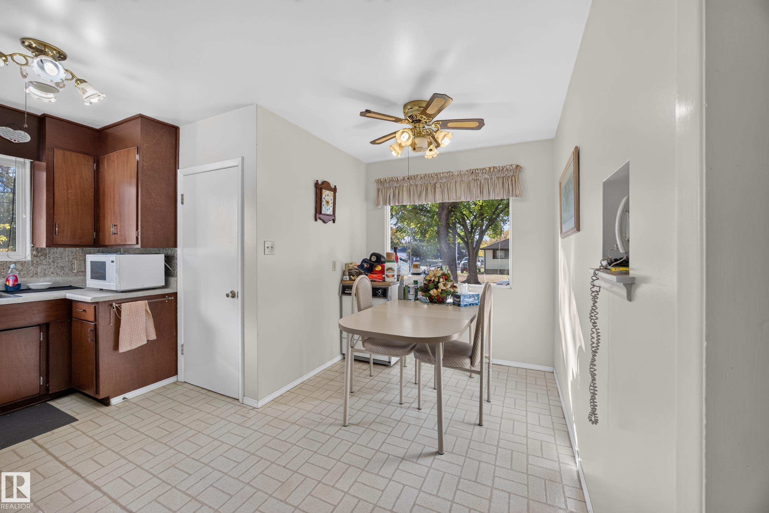 Photo 23 at 4402 116 Avenue NW, Beverly Heights, Edmonton