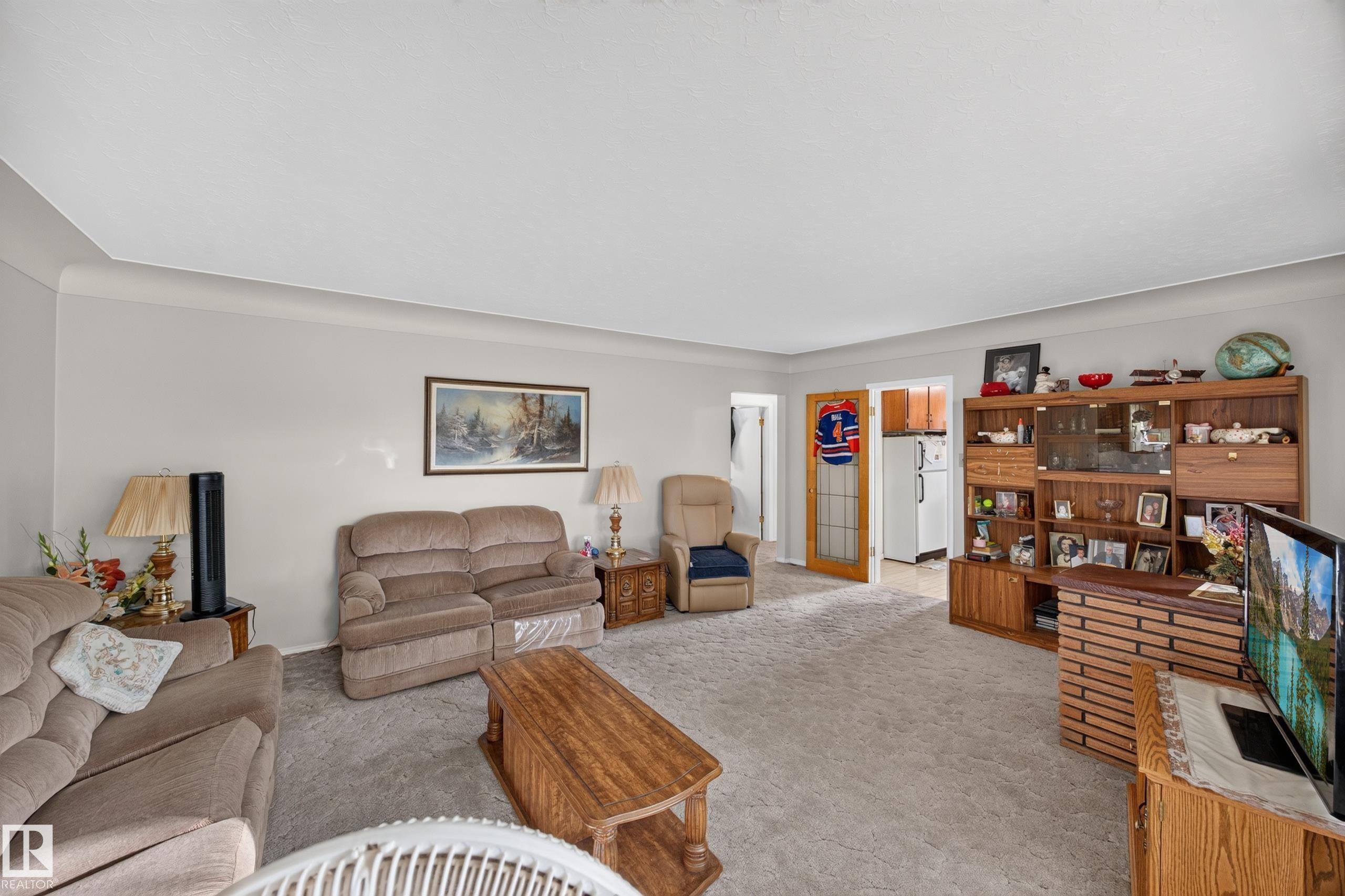 Photo 9 at 4402 116 Avenue NW, Beverly Heights, Edmonton