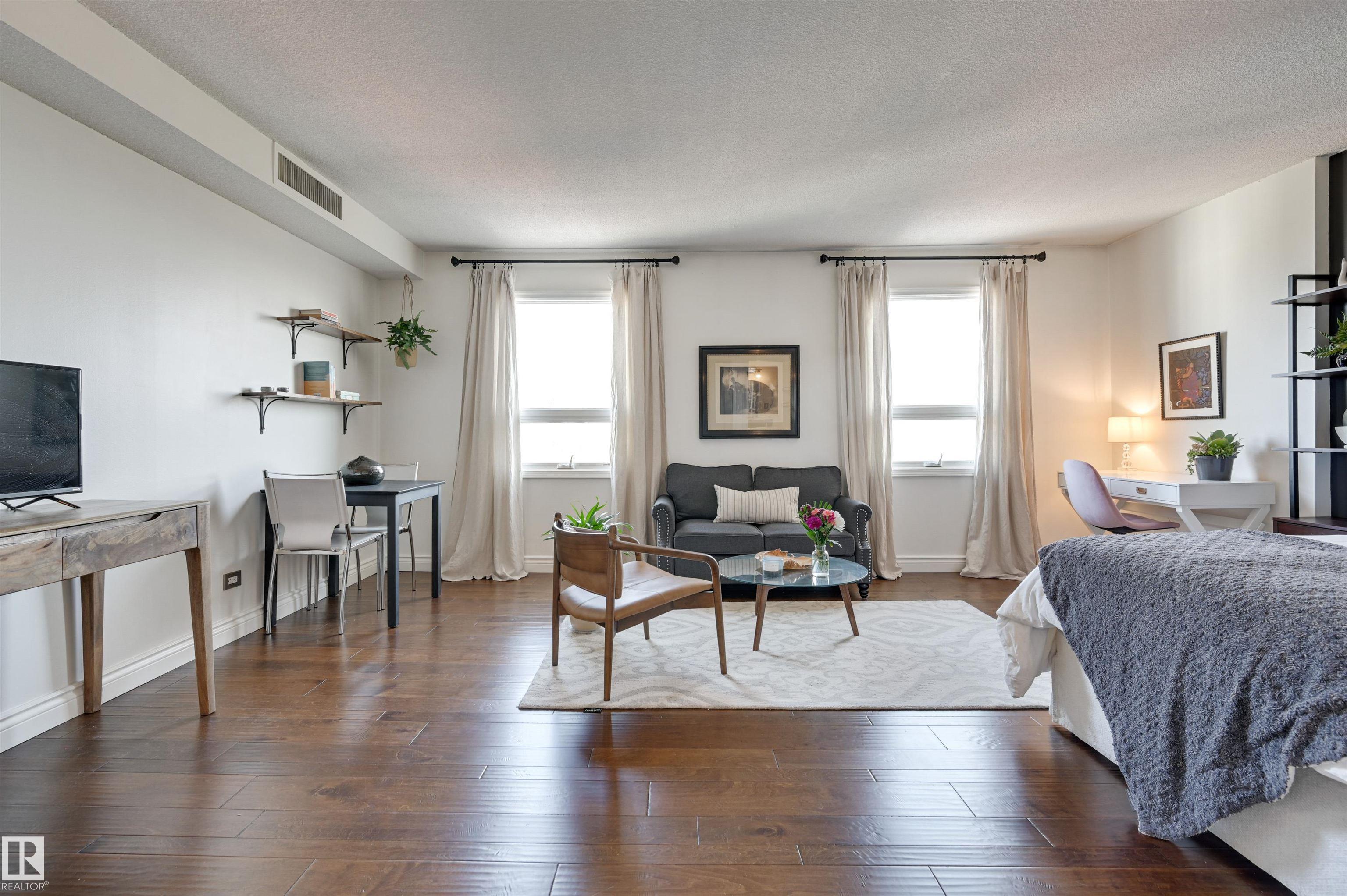 1505 - 10140 120 Street NW, Wîhkwêntôwin, Edmonton