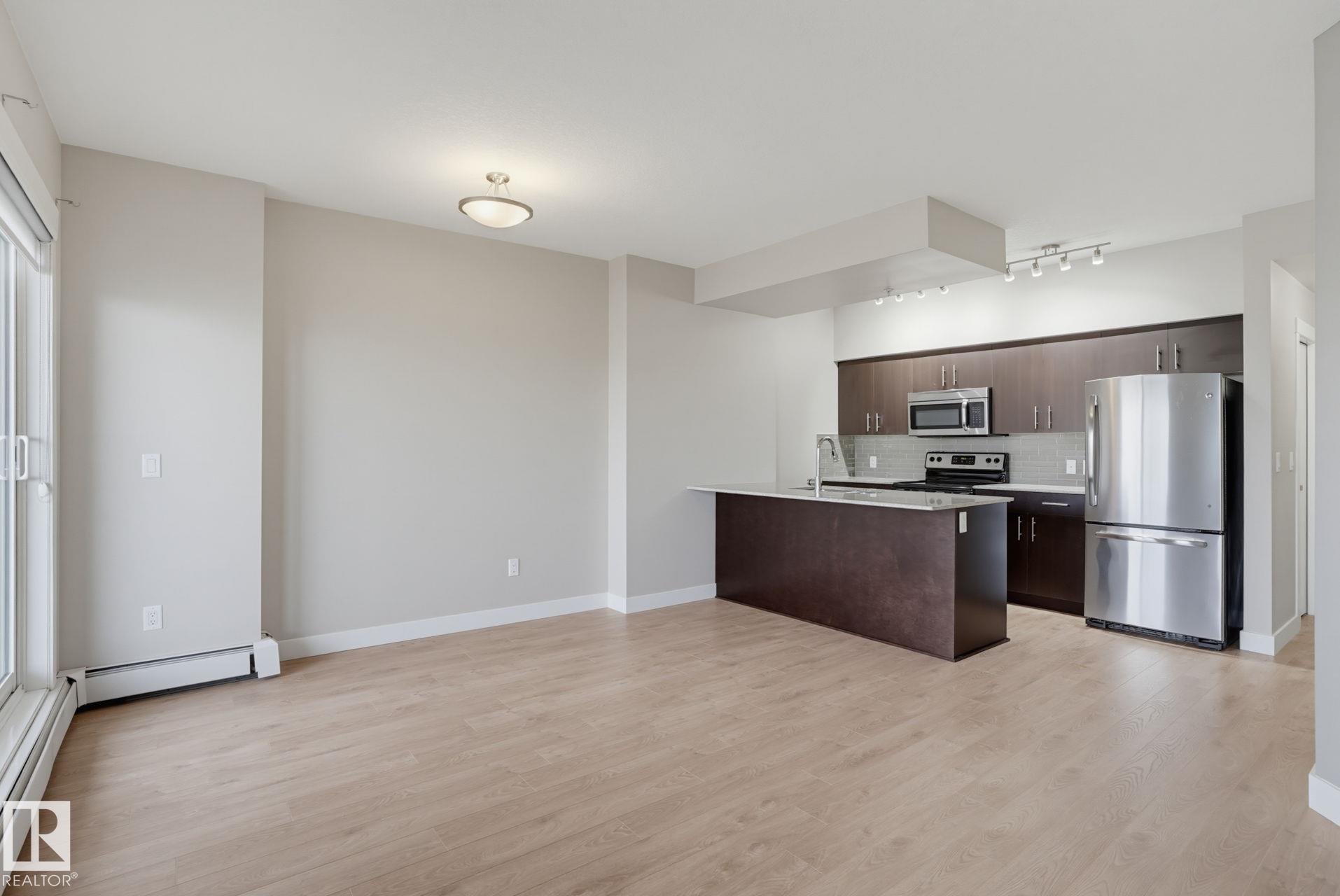 Photo 9 at 603 - 10226 104 Street NW, Downtown, Edmonton