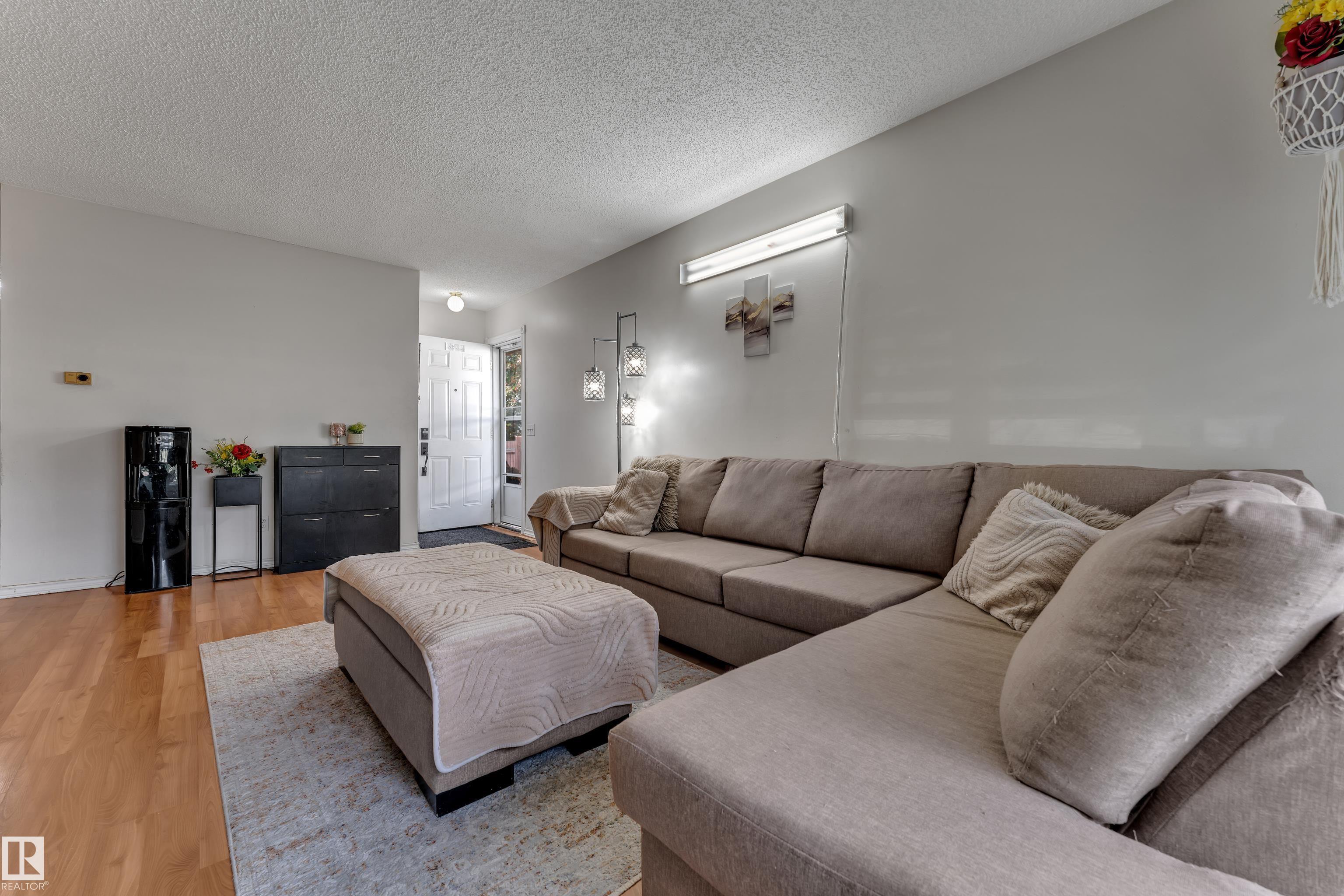 2114 38 Street NW, Daly Grove, Edmonton