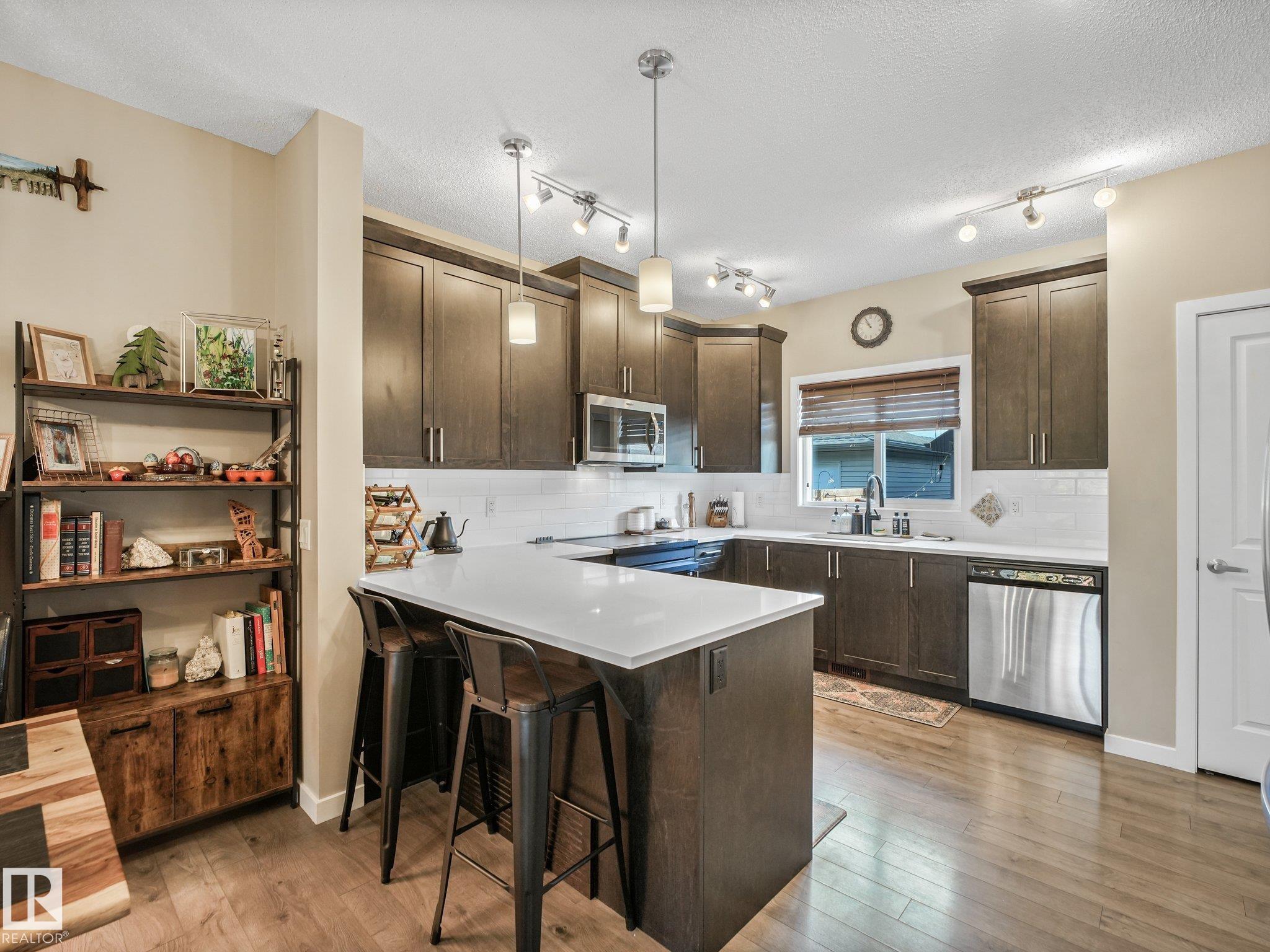 Photo 11 at 2027 Cavanagh Drive SW, Cavanagh, Edmonton