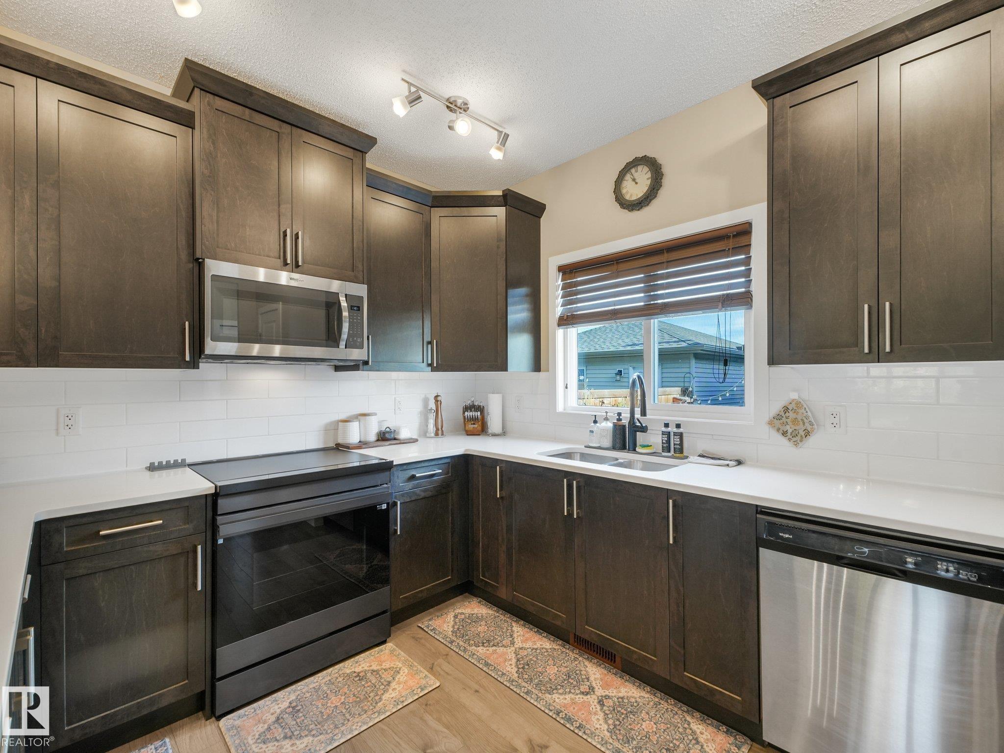 Photo 13 at 2027 Cavanagh Drive SW, Cavanagh, Edmonton