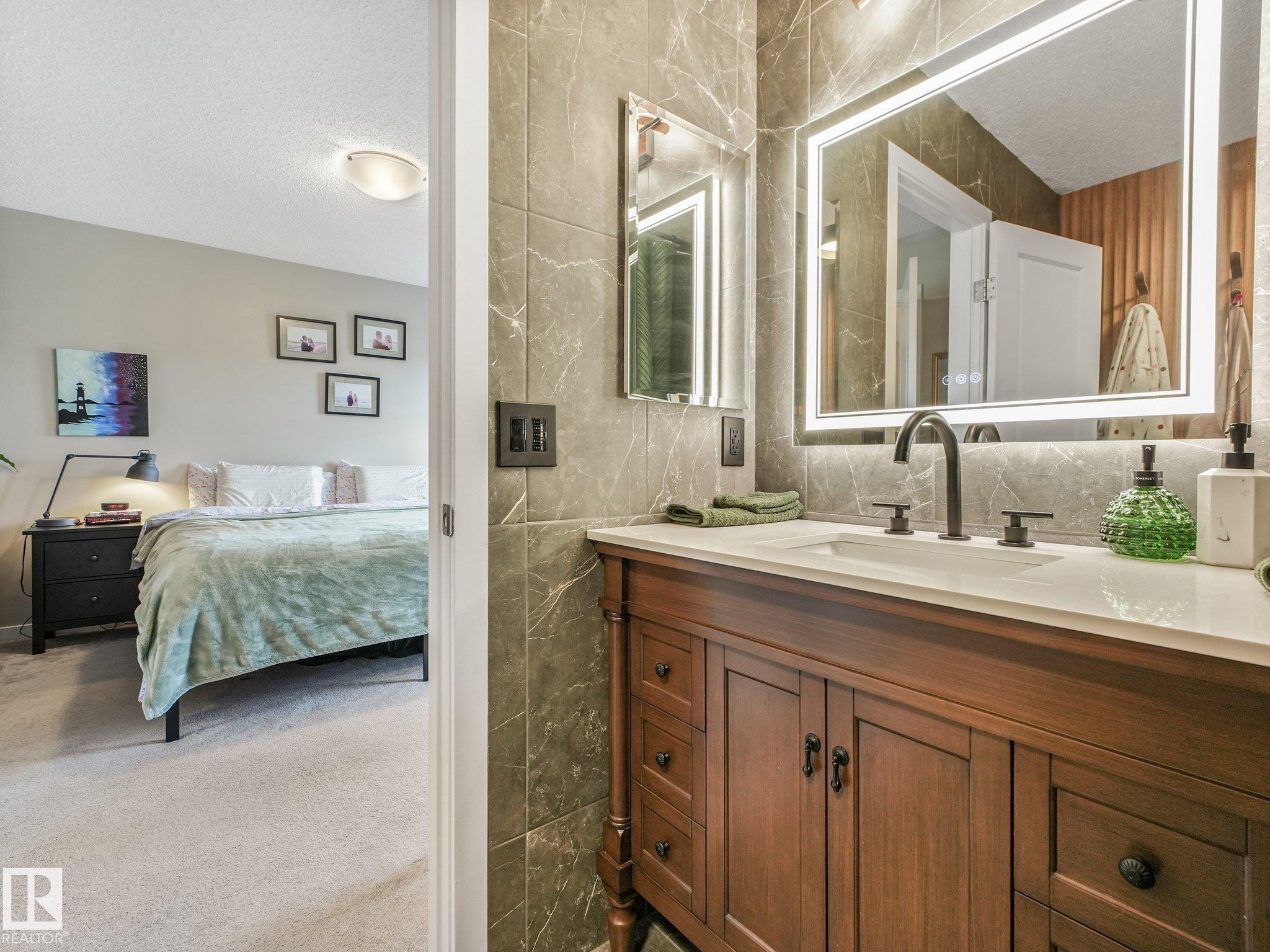 Photo 22 at 2027 Cavanagh Drive SW, Cavanagh, Edmonton