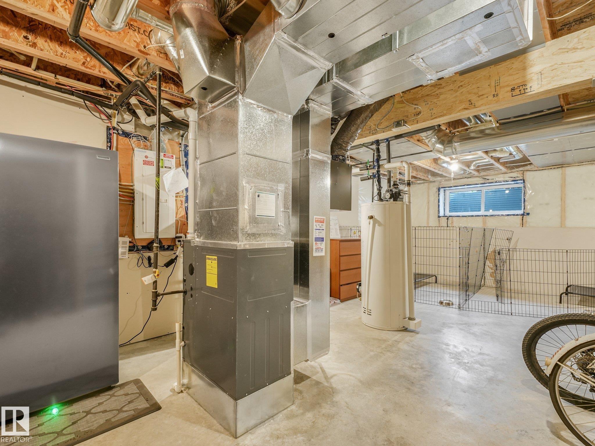 Photo 36 at 2027 Cavanagh Drive SW, Cavanagh, Edmonton
