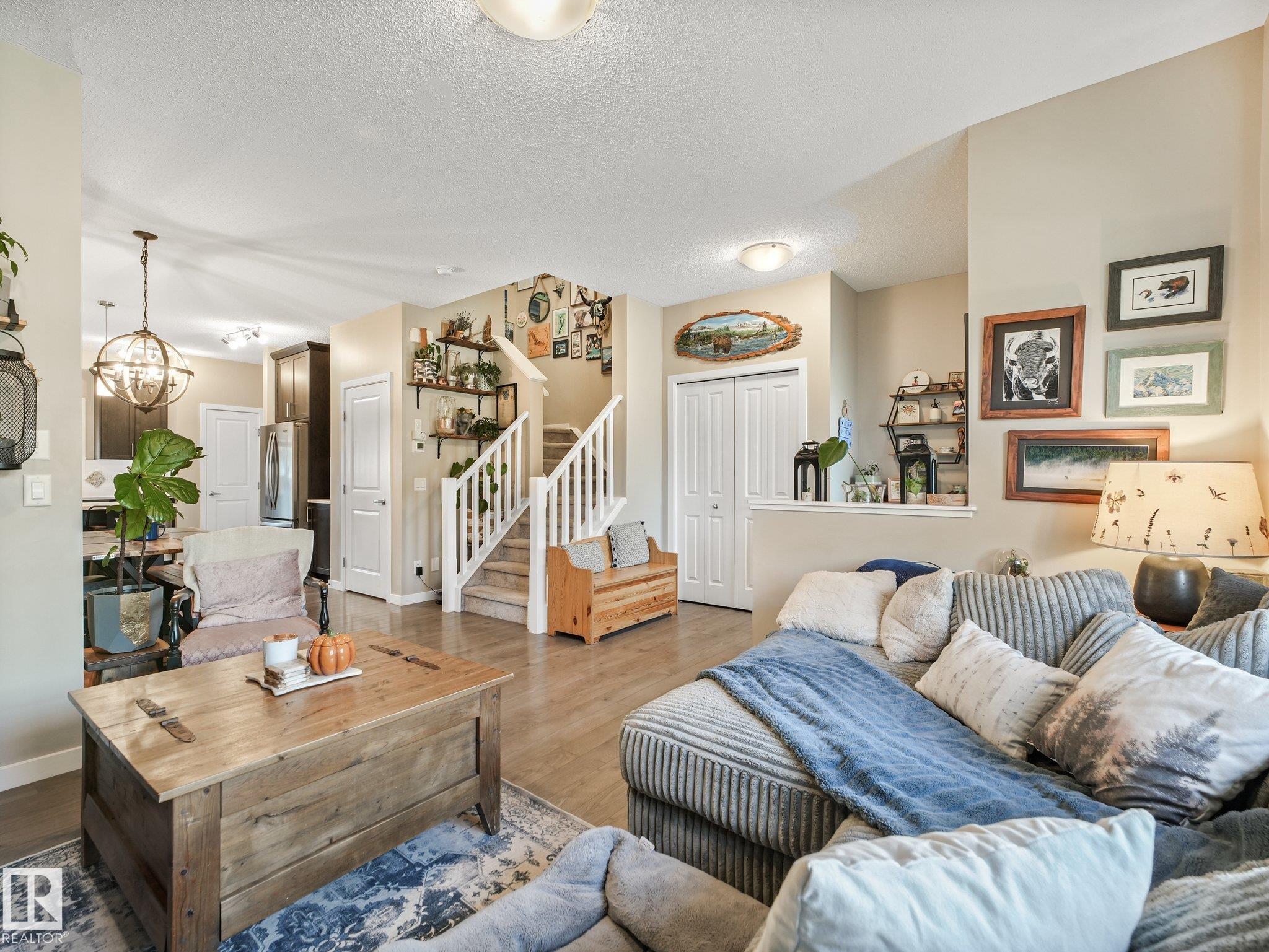 Photo 7 at 2027 Cavanagh Drive SW, Cavanagh, Edmonton