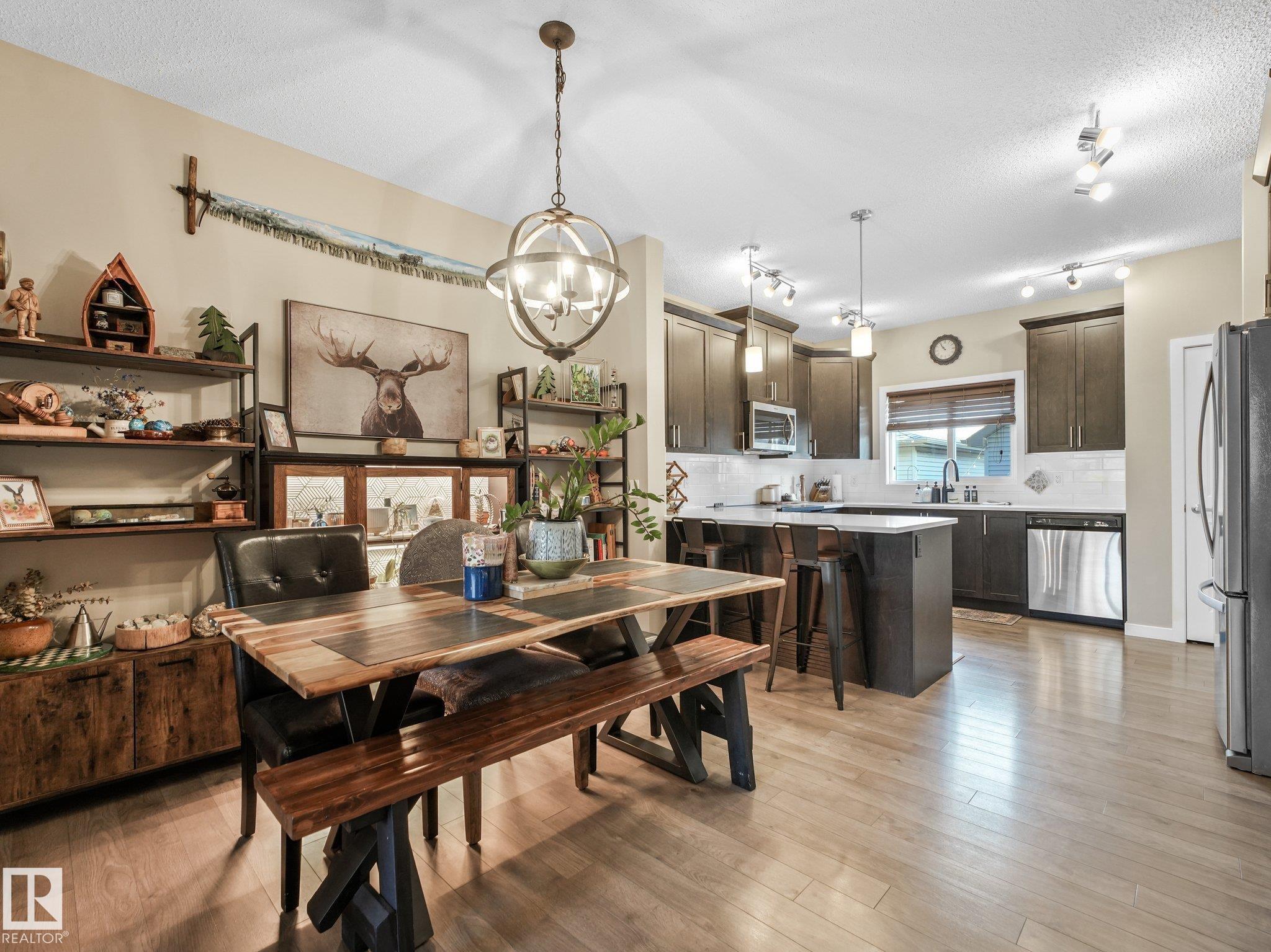 Photo 8 at 2027 Cavanagh Drive SW, Cavanagh, Edmonton