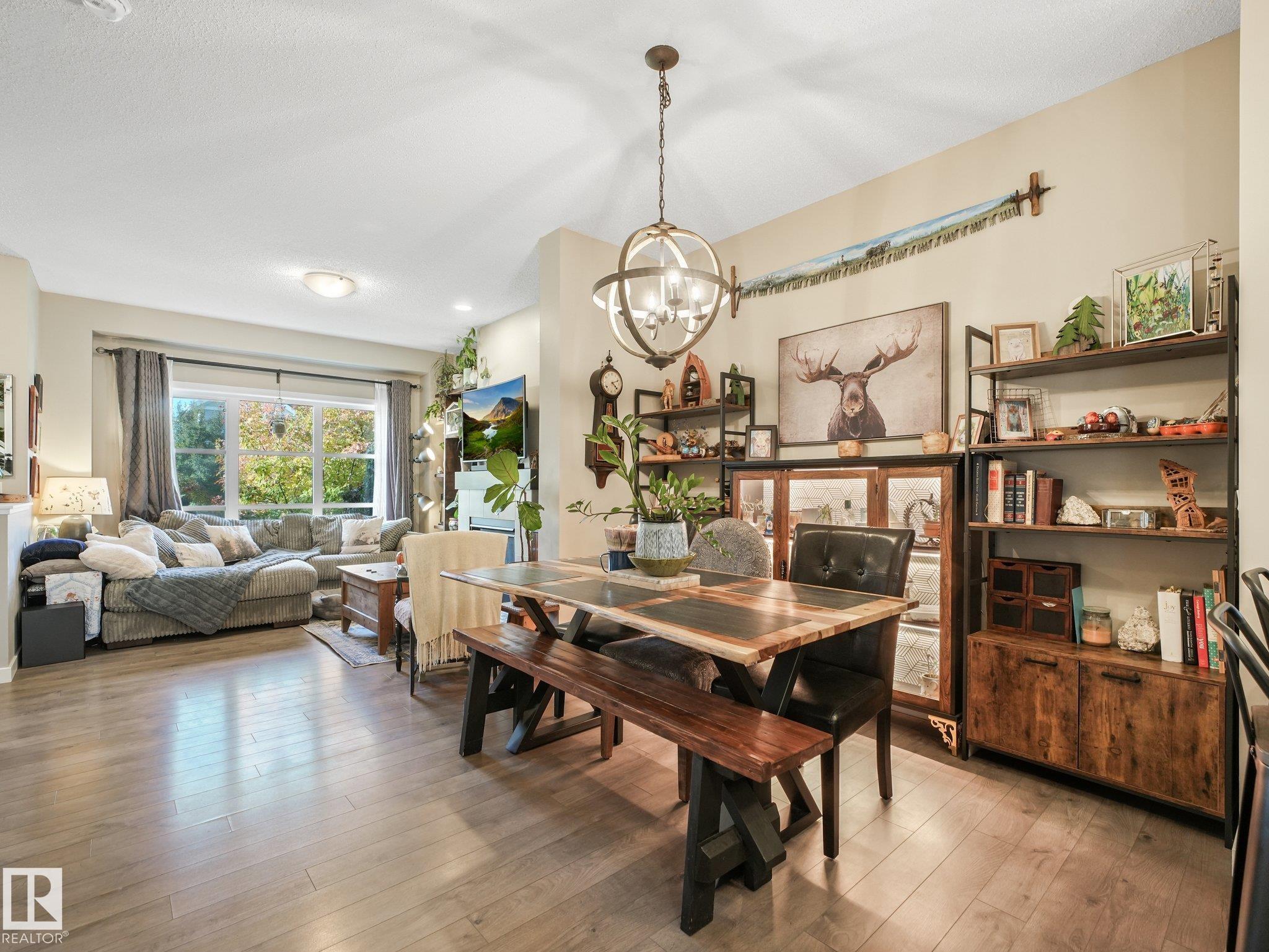 Photo 10 at 2027 Cavanagh Drive SW, Cavanagh, Edmonton