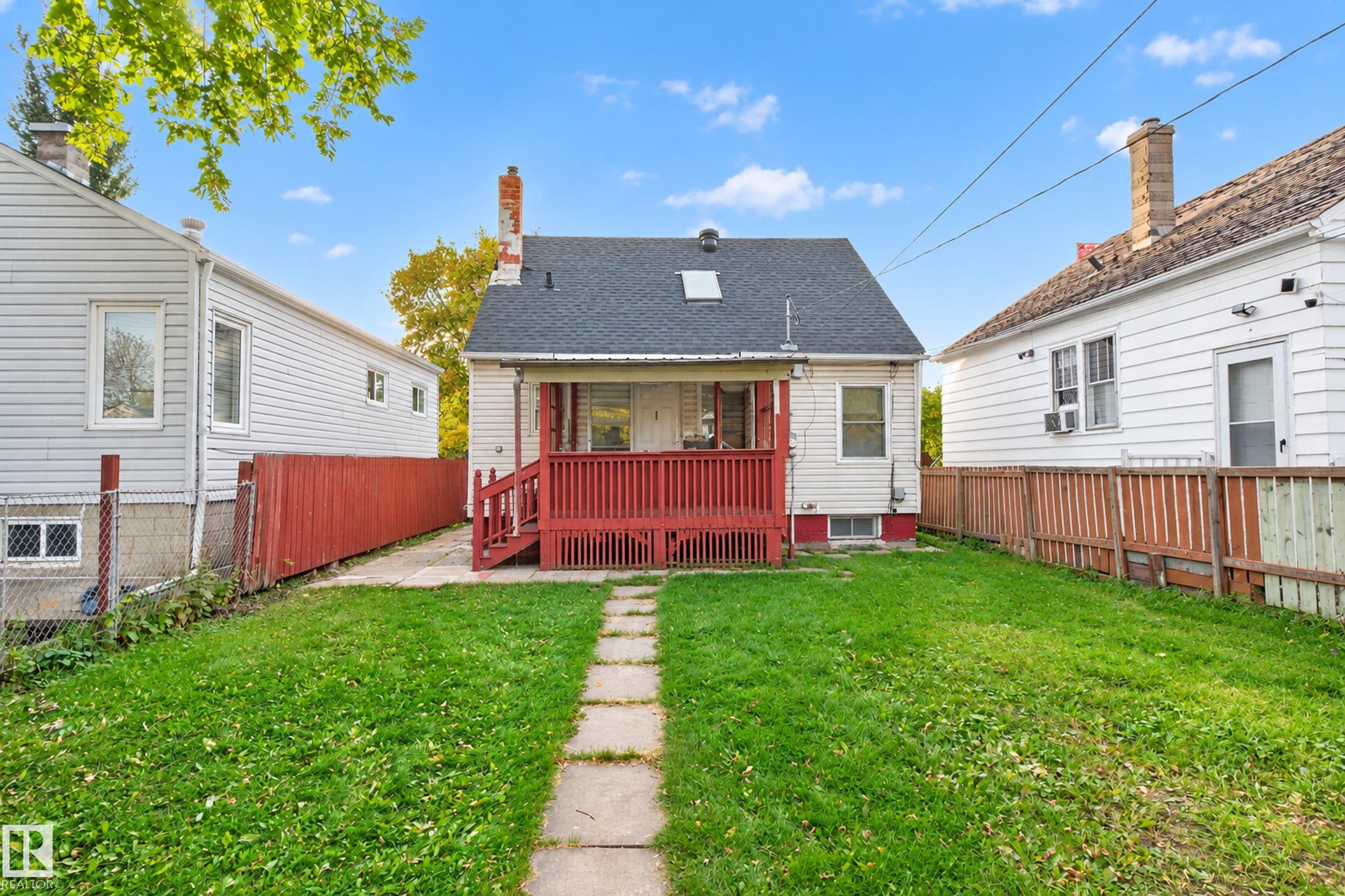 Photo 24 at 12053 97 Street NW, Alberta Avenue, Edmonton