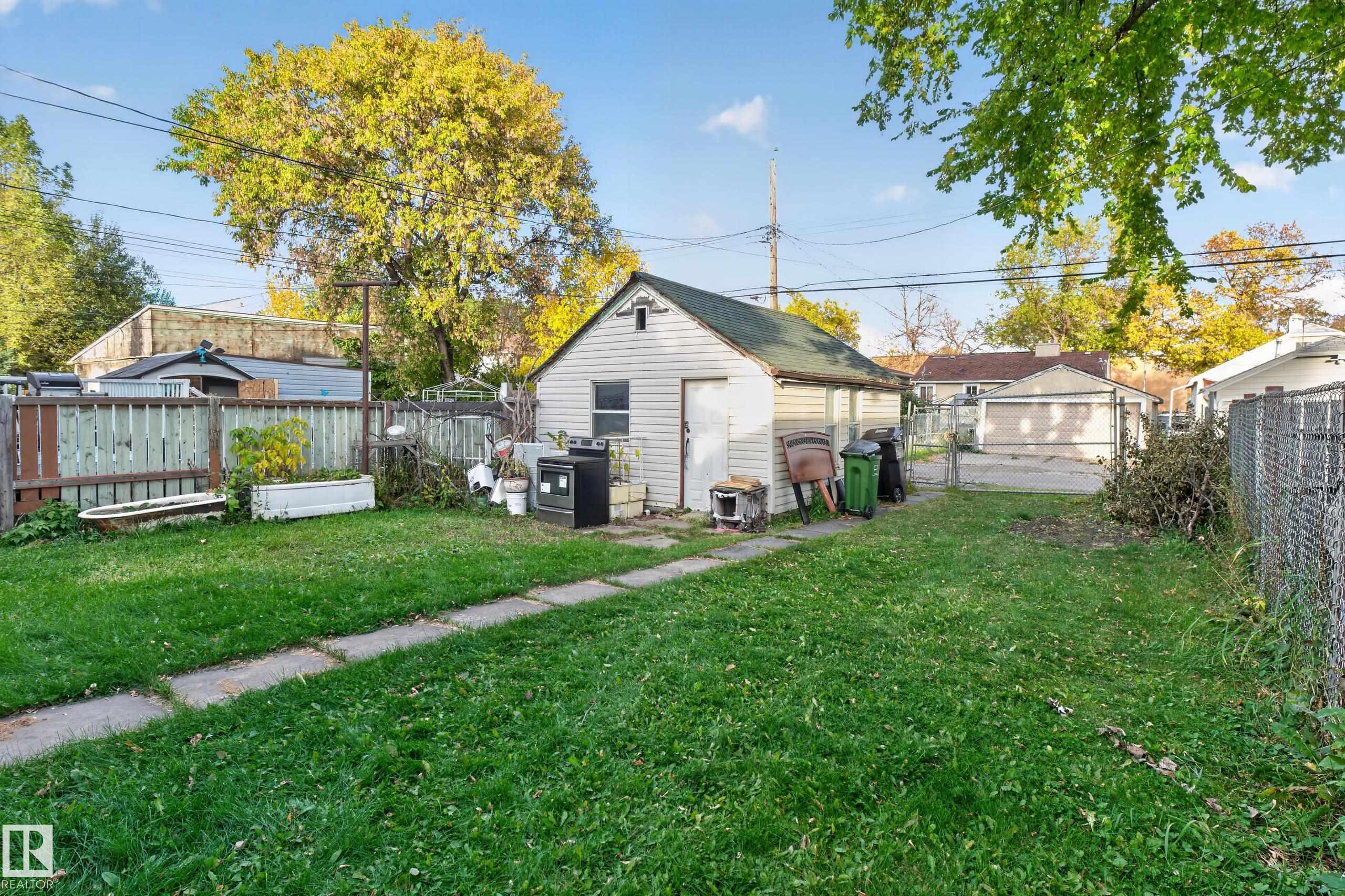 Photo 25 at 12053 97 Street NW, Alberta Avenue, Edmonton