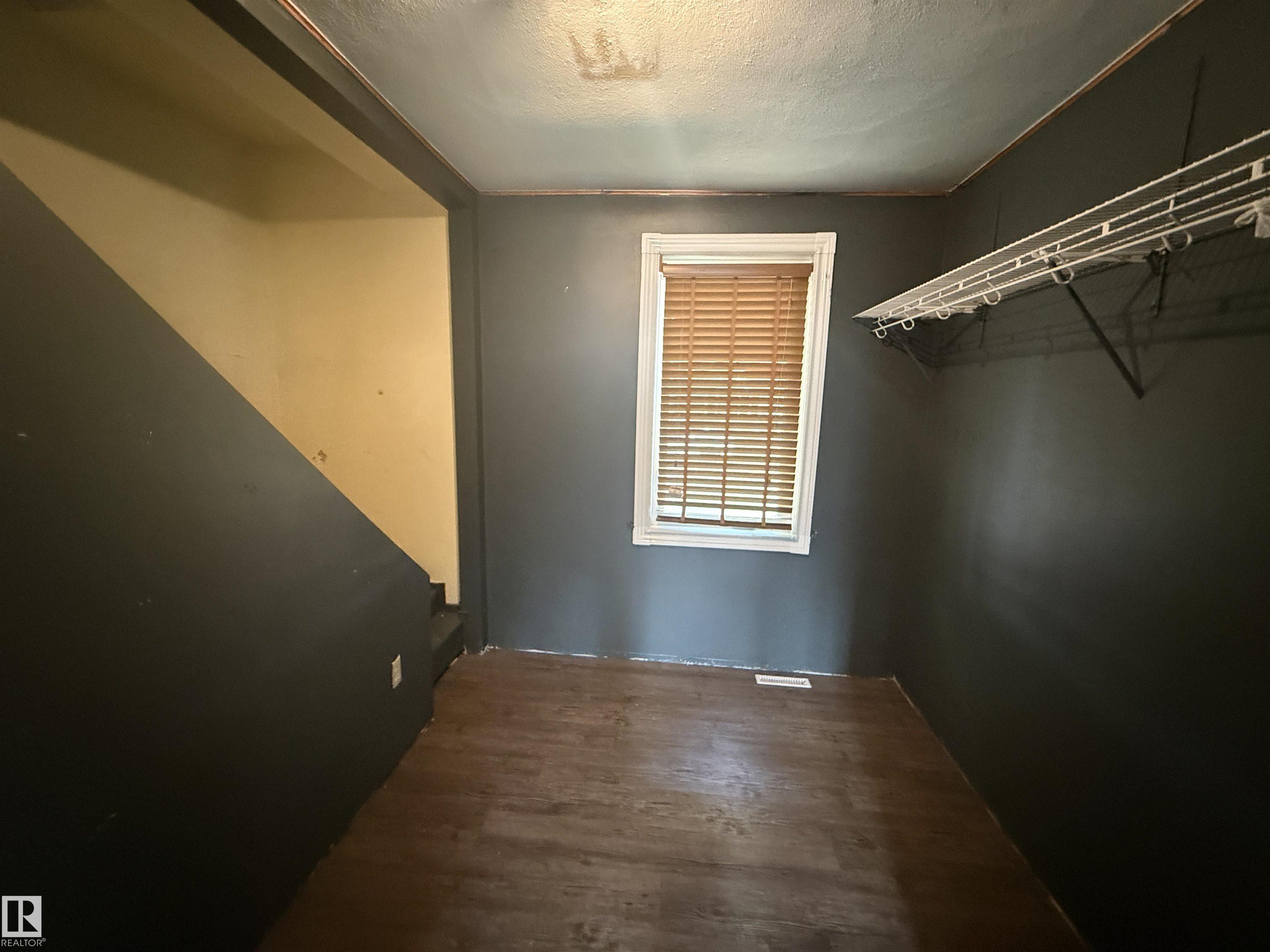 Photo 39 at 11942 37 Street NW, Beacon Heights, Edmonton