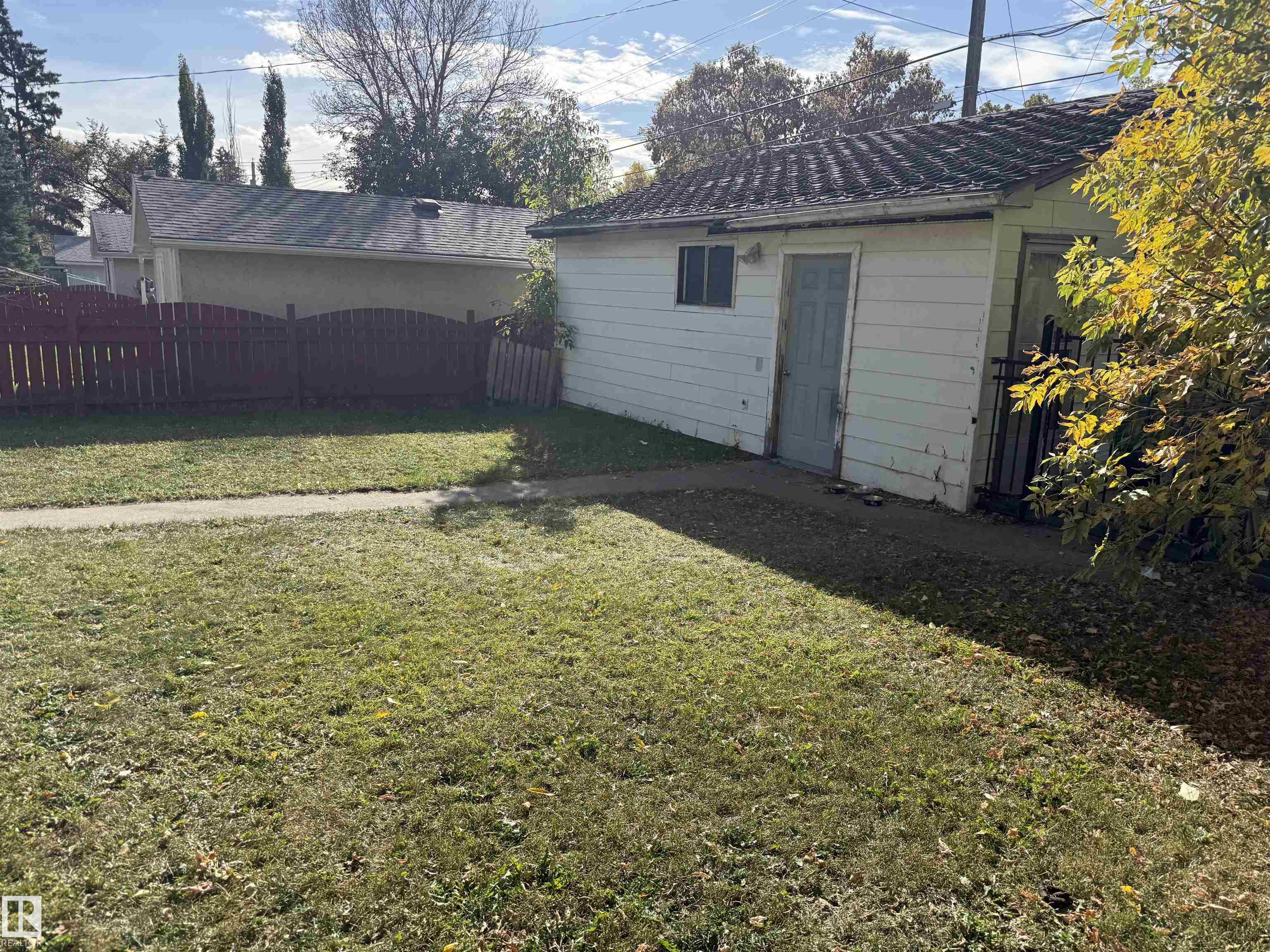 Photo 47 at 11942 37 Street NW, Beacon Heights, Edmonton