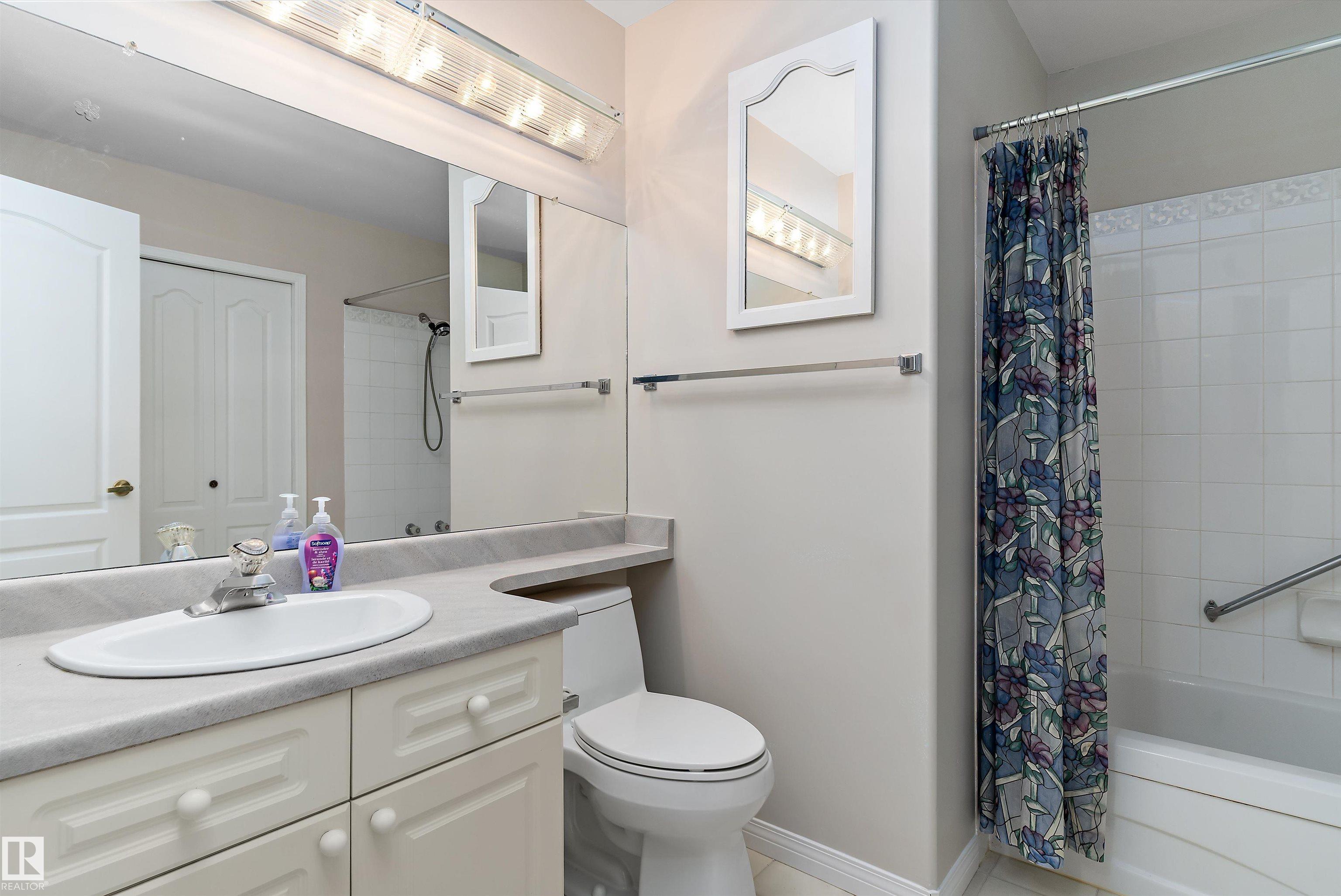 Photo 20 at 933 Youville Drive W NW, Tawa, Edmonton
