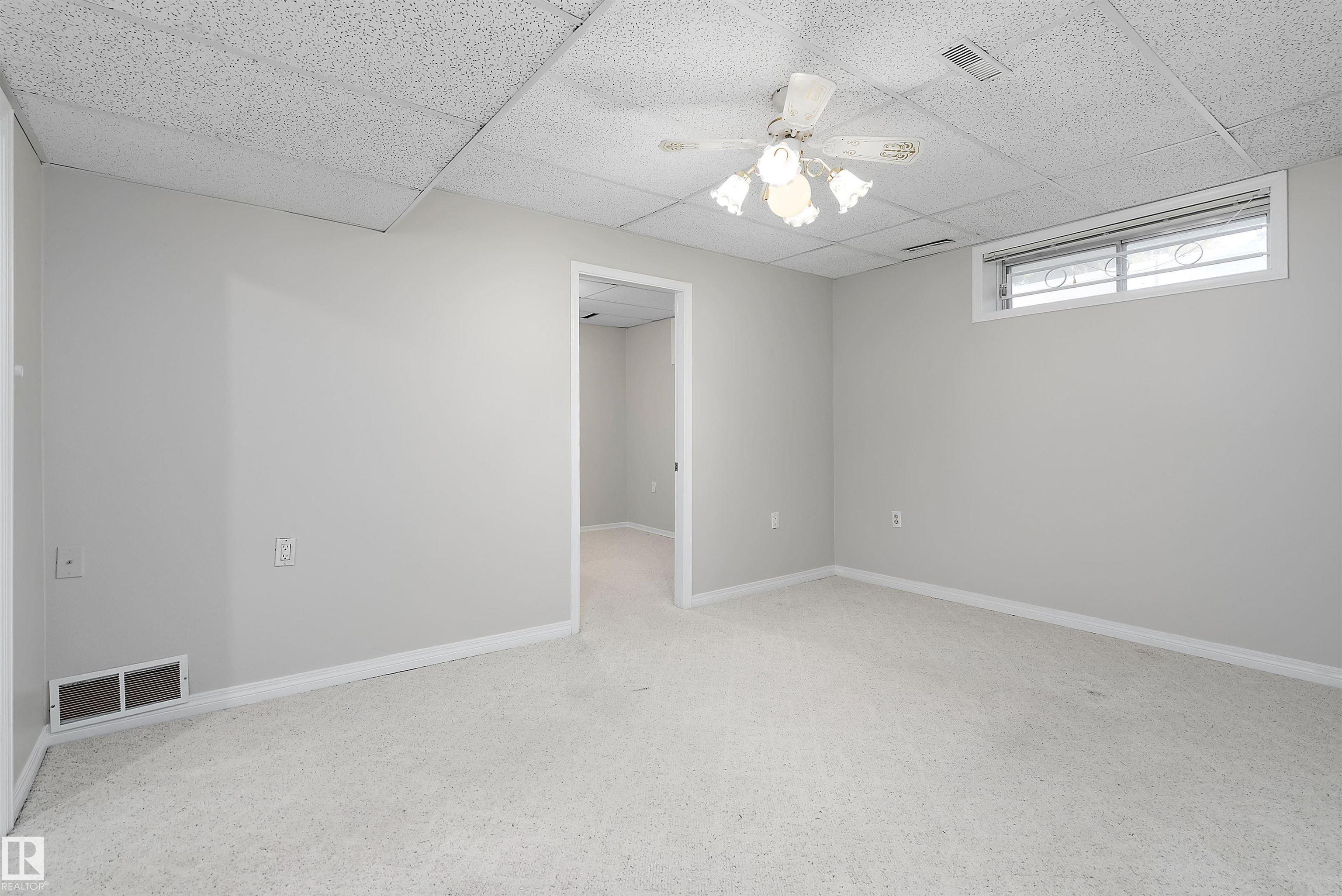 Photo 33 at 933 Youville Drive W NW, Tawa, Edmonton