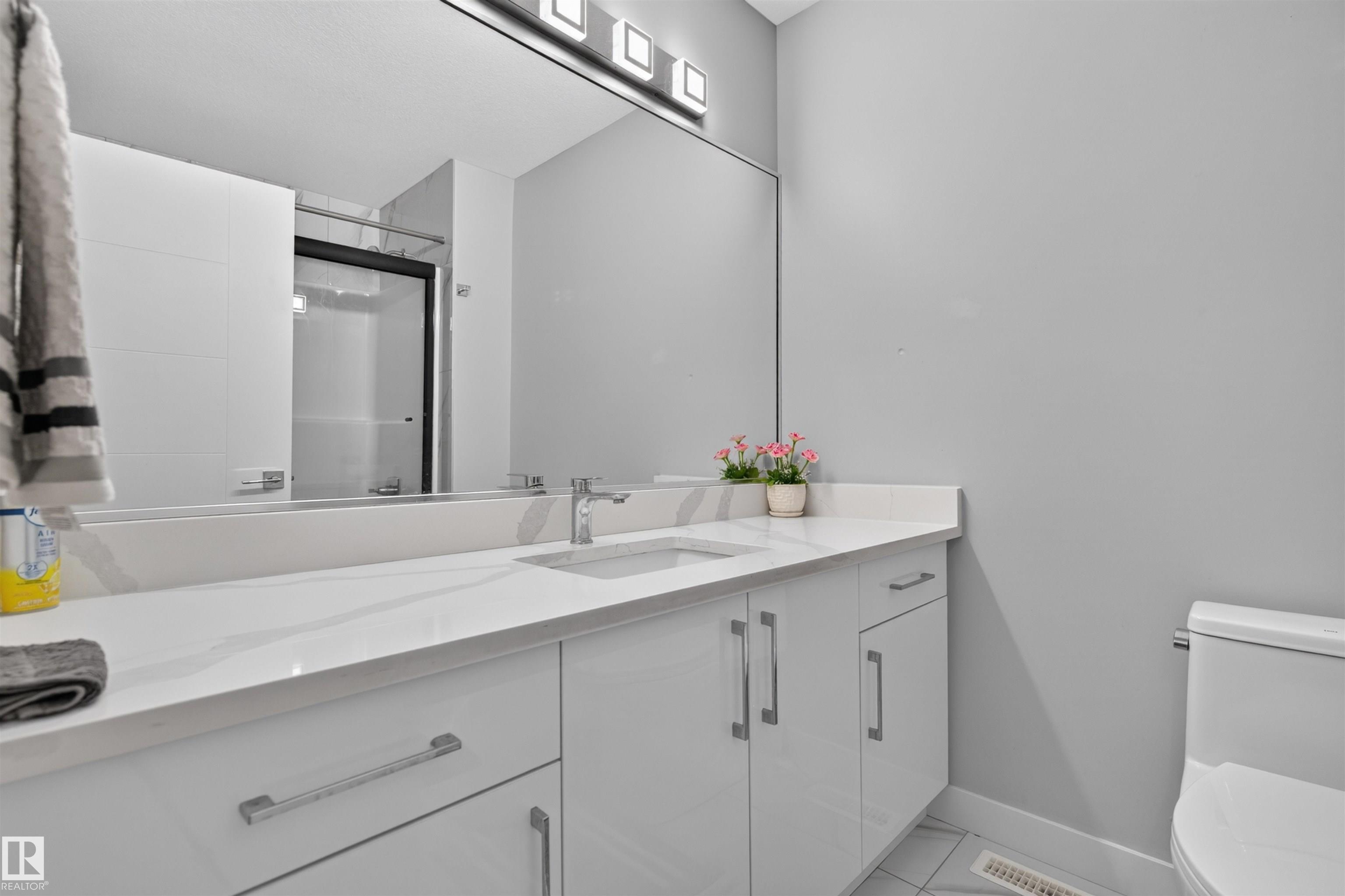 Photo 25 at 452 Roberts Crescent, Robinson, Leduc