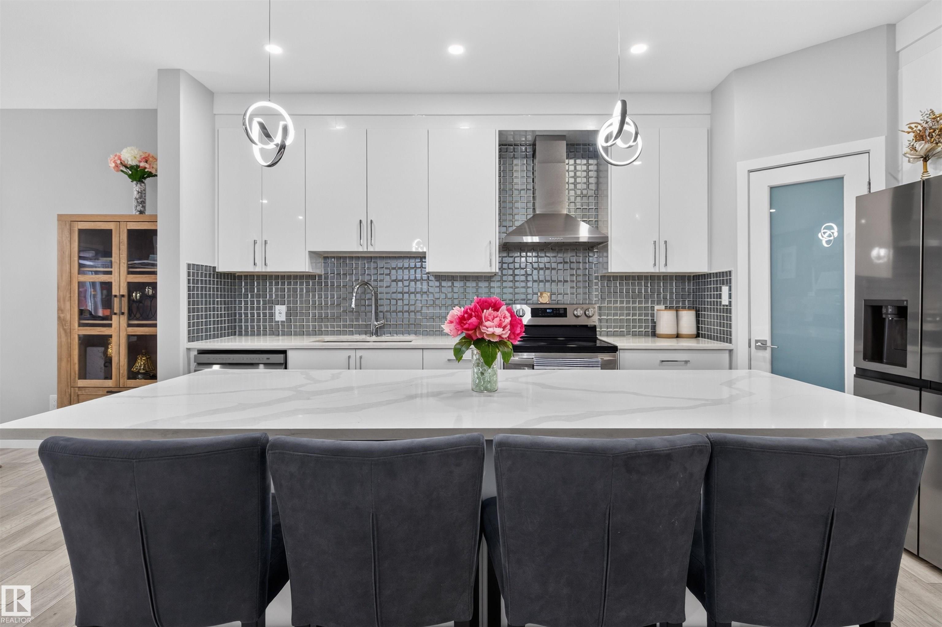 Photo 8 at 452 Roberts Crescent, Robinson, Leduc