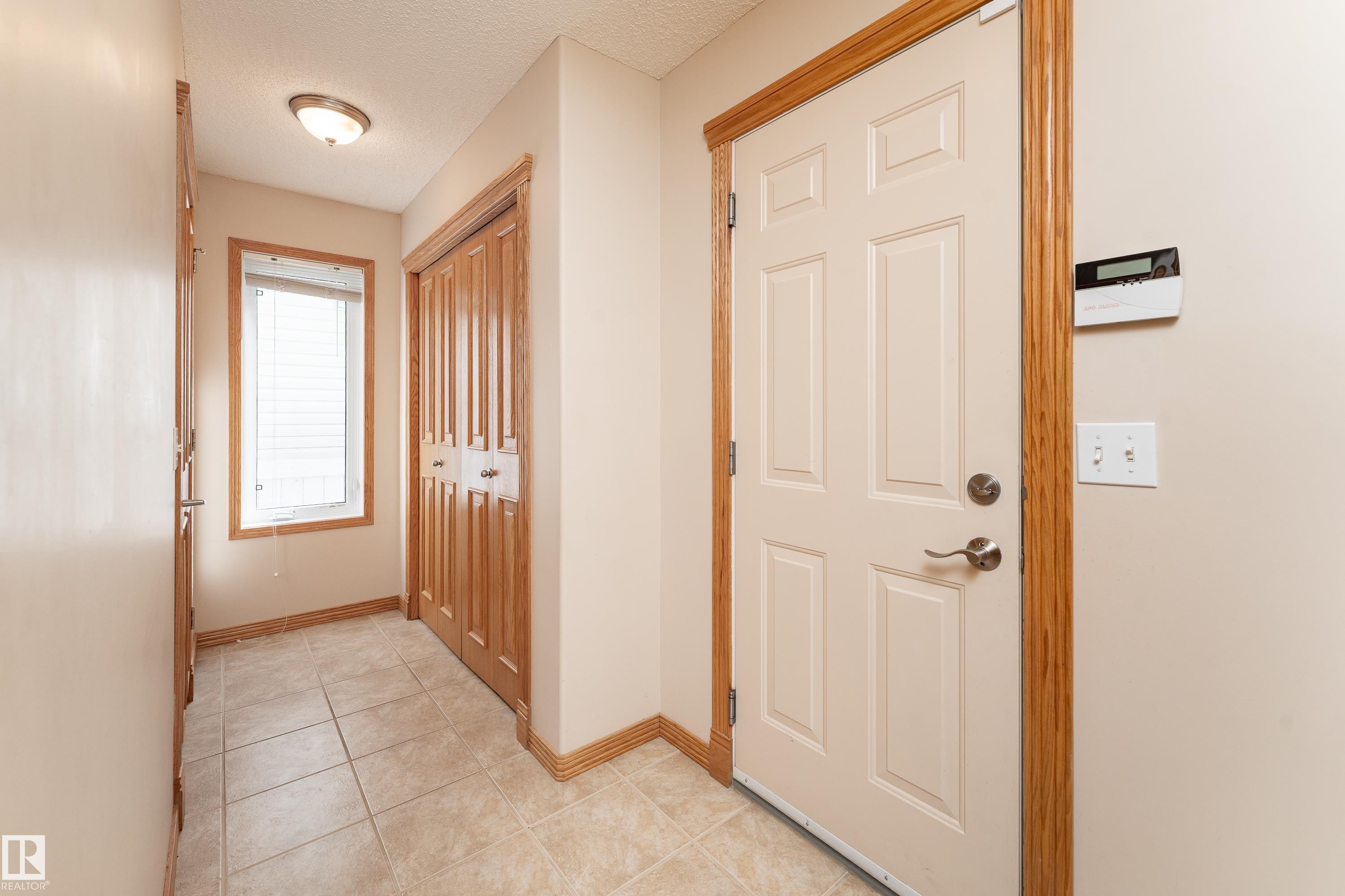 Photo 14 at 10820 178 Avenue NW, Chambery, Edmonton