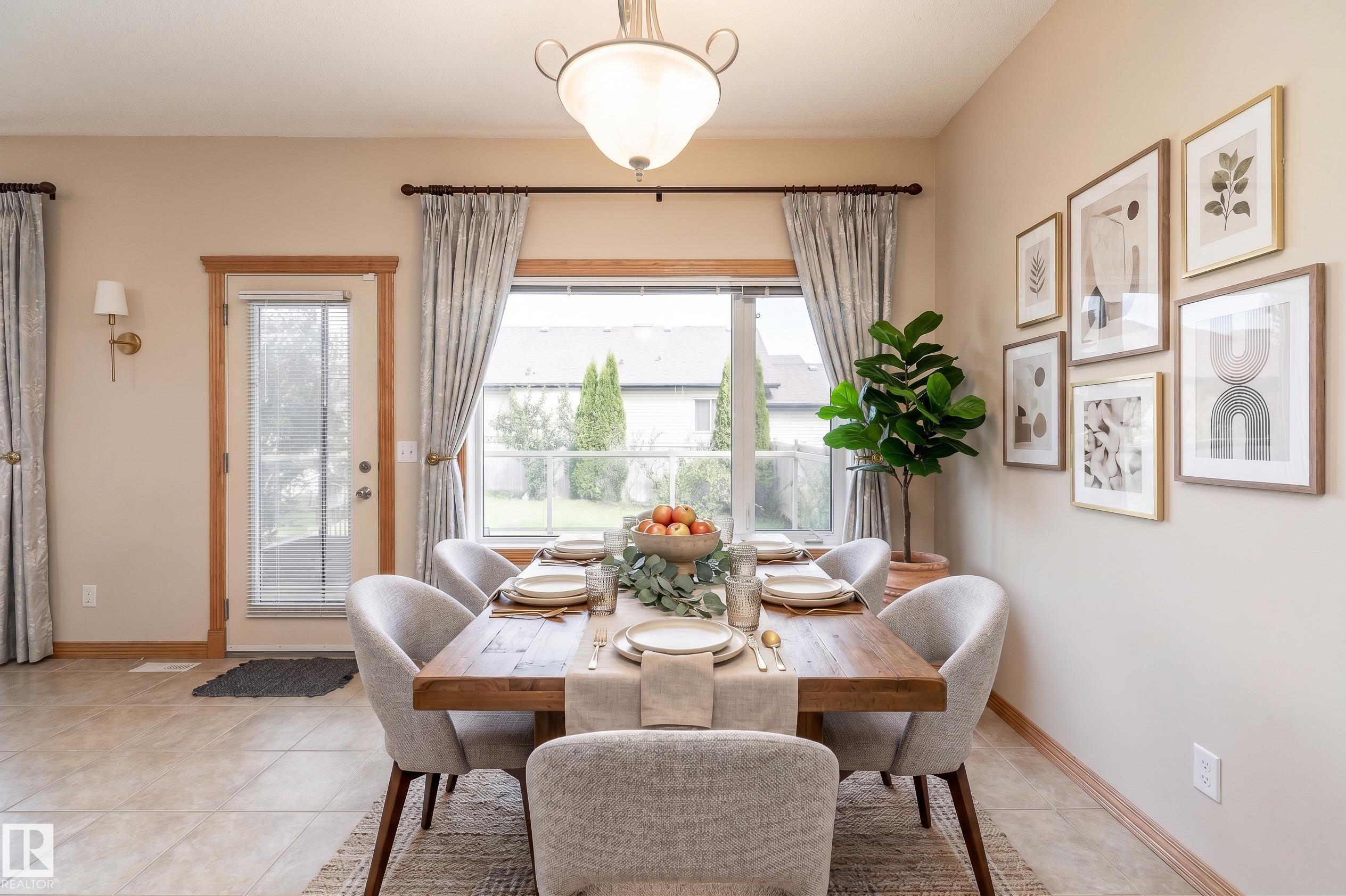Photo 7 at 10820 178 Avenue NW, Chambery, Edmonton