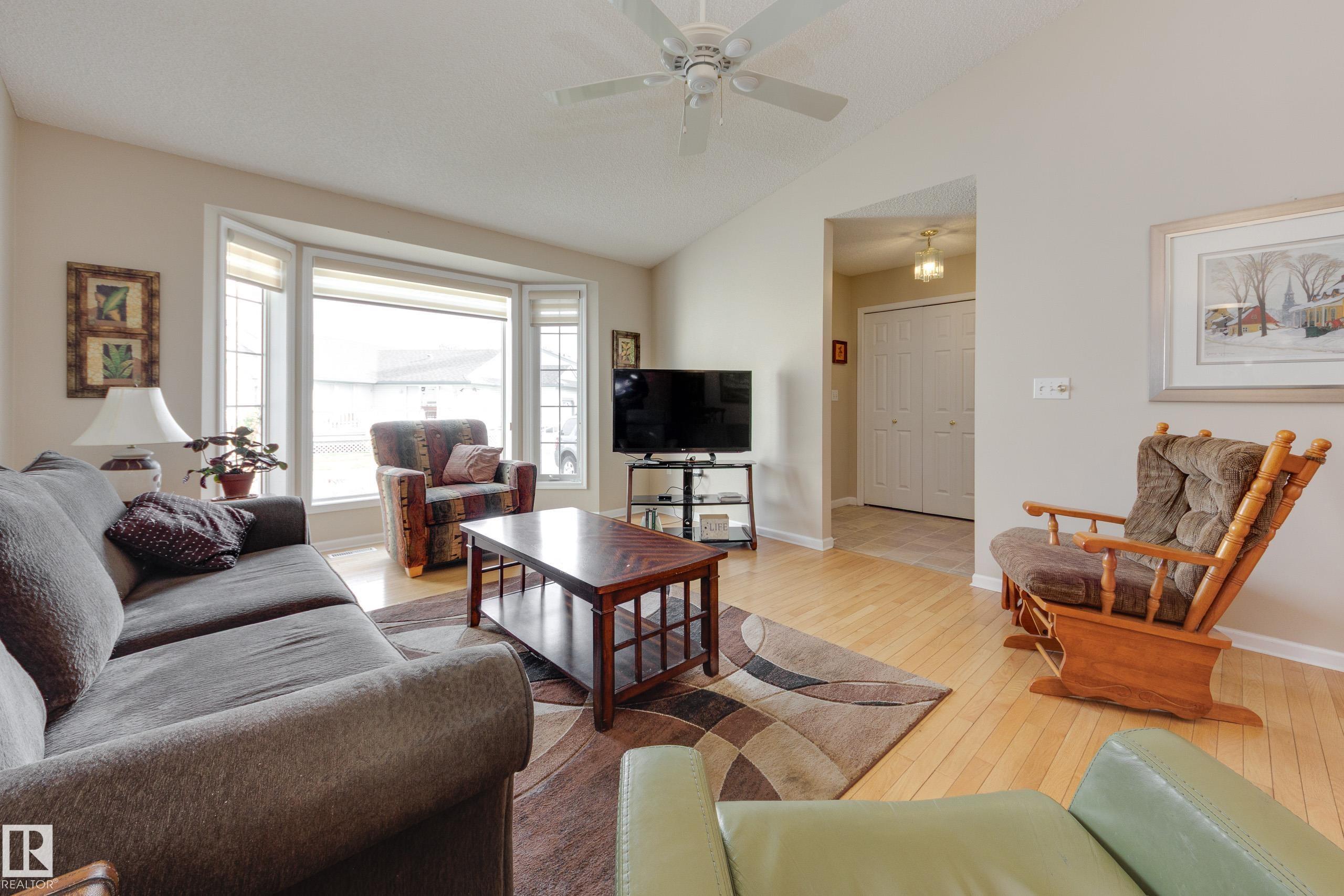 Photo 6 at 39 - 308 Jackson Road NW, Jackson Heights, Edmonton