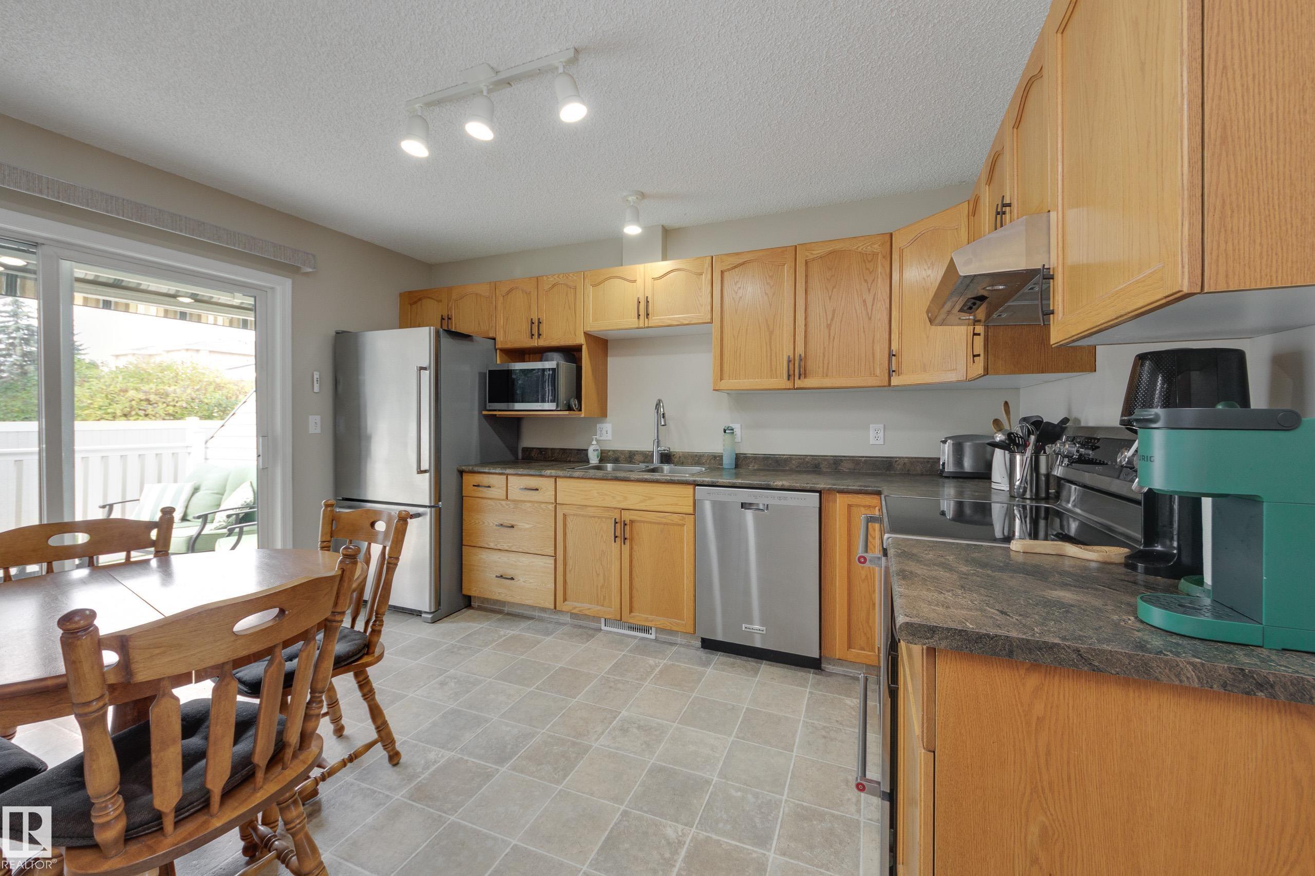 Photo 9 at 39 - 308 Jackson Road NW, Jackson Heights, Edmonton