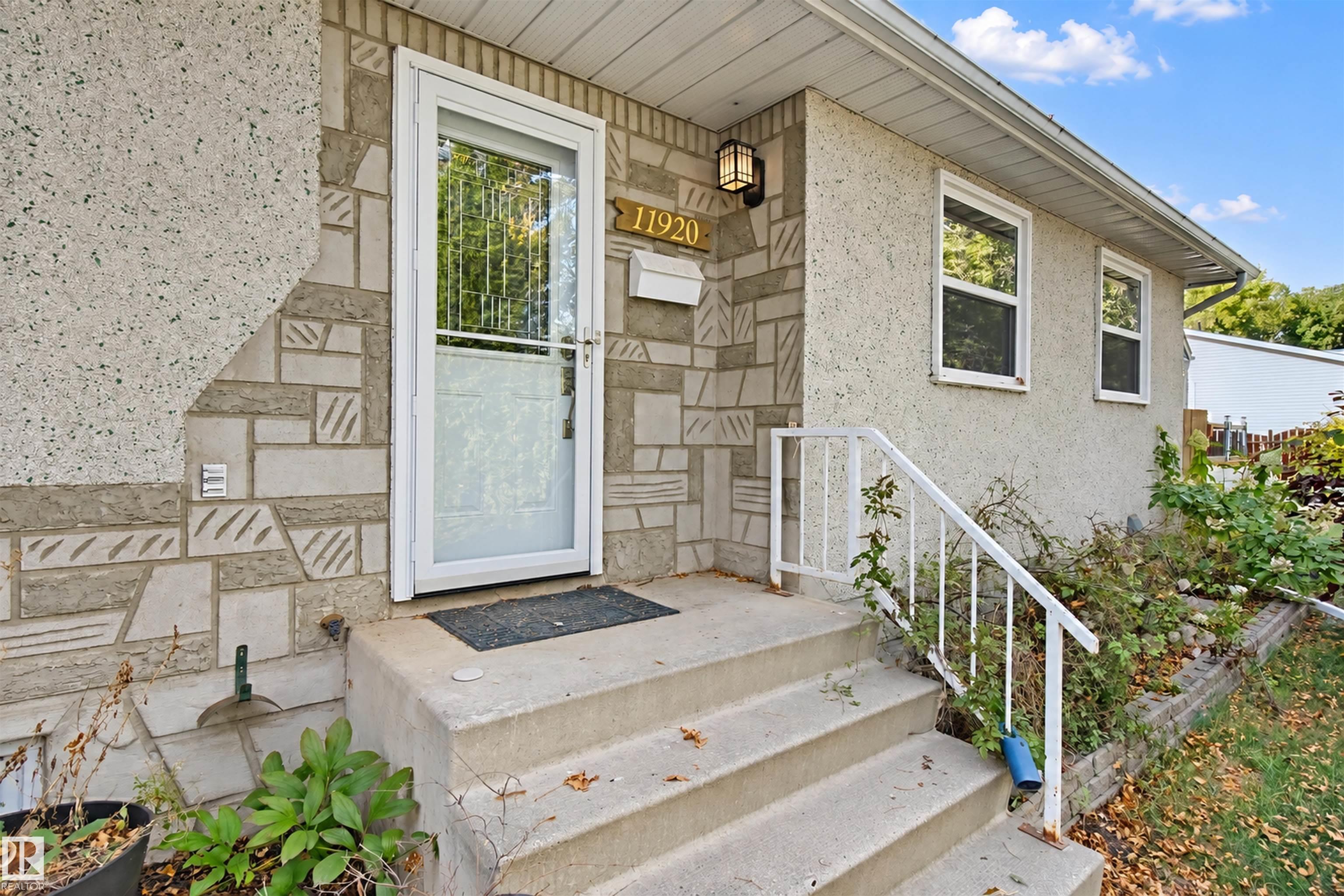 11920 37 Street NW, Beacon Heights, Edmonton