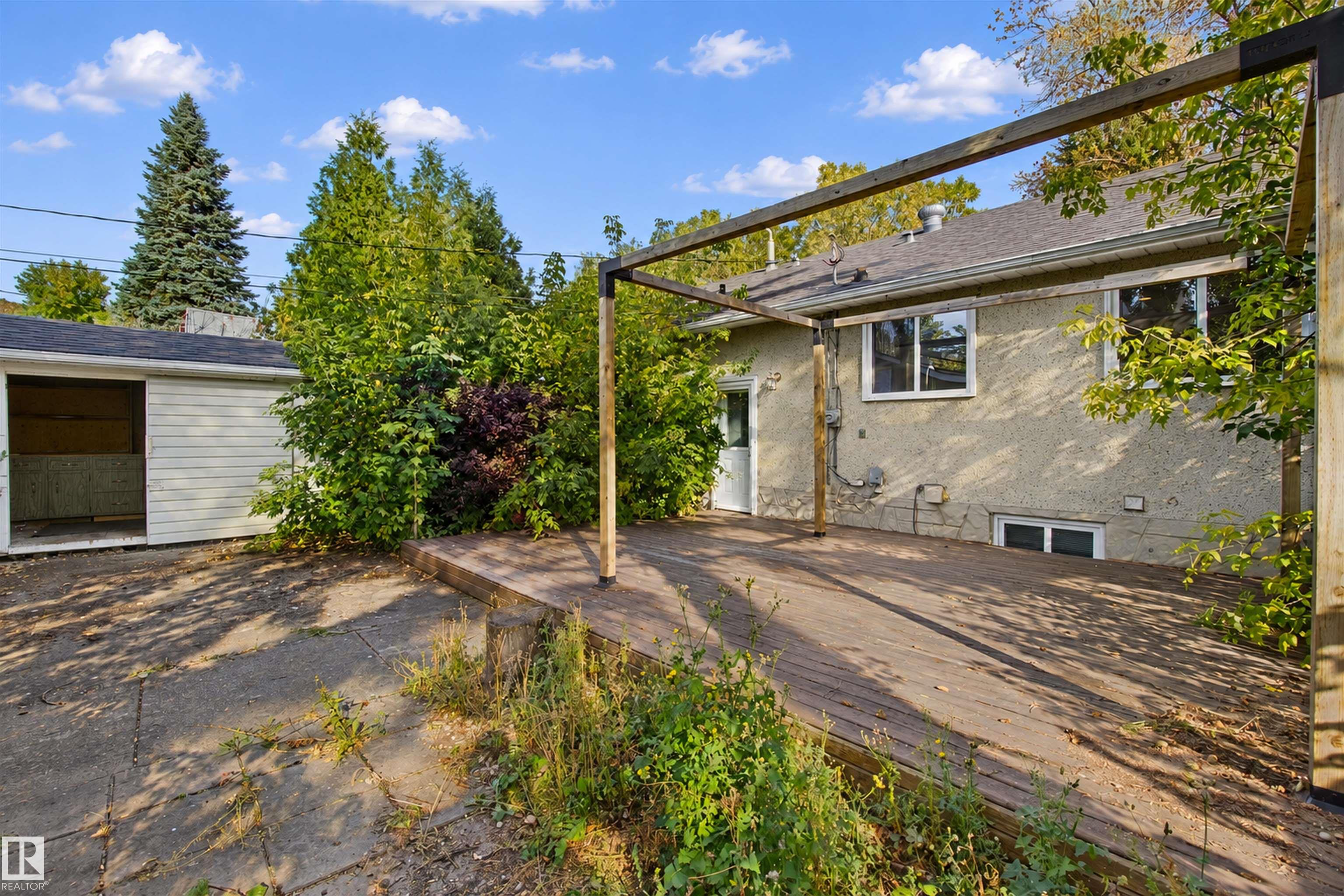 Photo 41 at 11920 37 Street NW, Beacon Heights, Edmonton